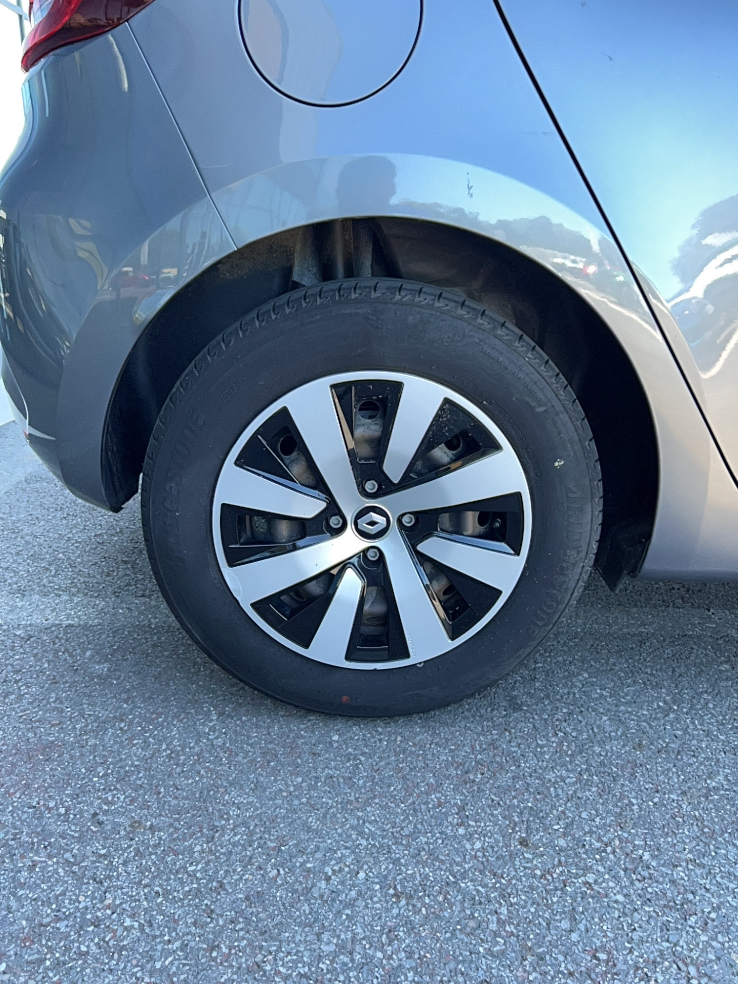 Vente en ligne Renault Clio 5 Clio TCe 90 au prix de 13 990 €