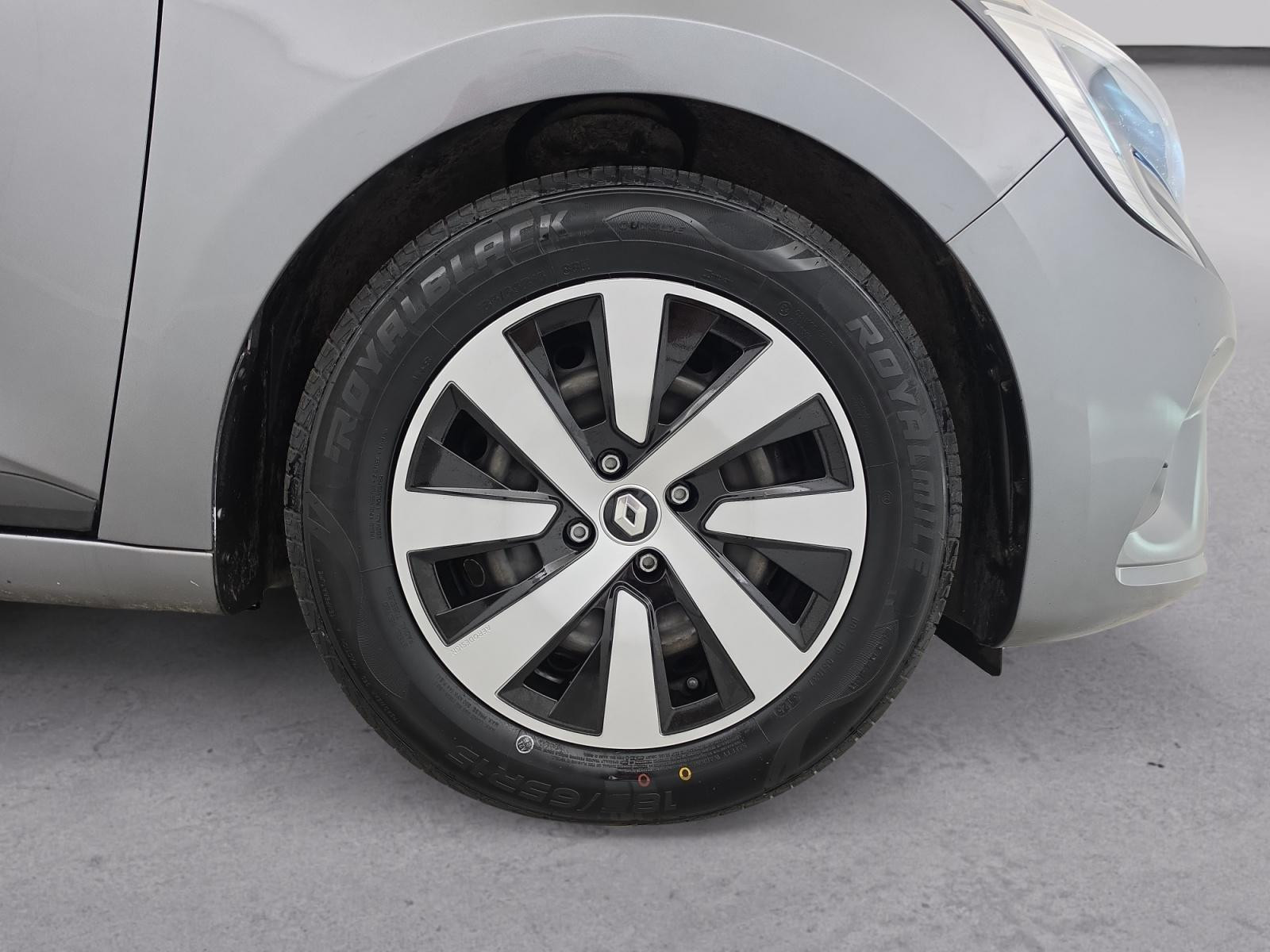 Vente en ligne Renault Clio 5 Clio TCe 90 au prix de 13 990 €