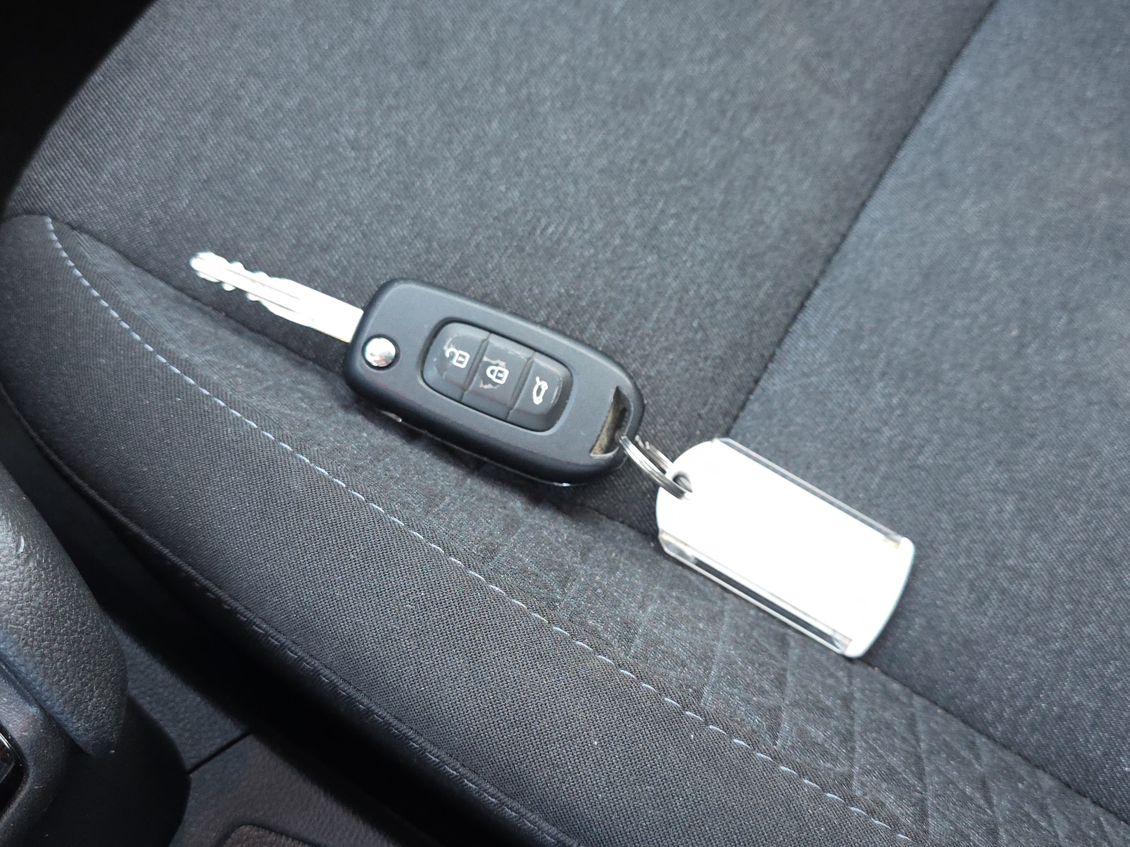 Vente en ligne Renault Clio 5 Clio TCe 90 au prix de 13 490 €
