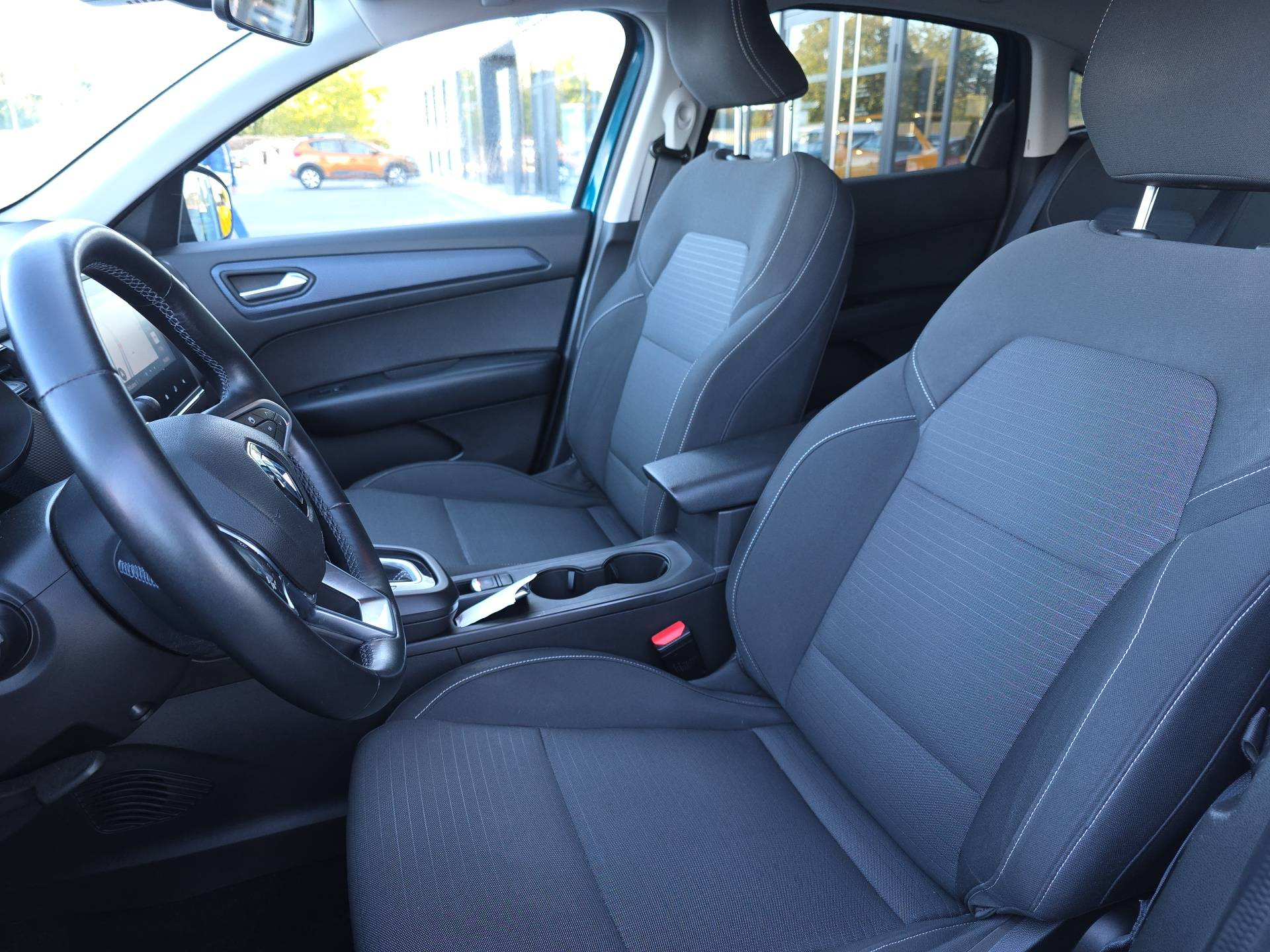 Vente en ligne Renault Arkana  E-Tech hybride 145 - 22 au prix de 18 990 €