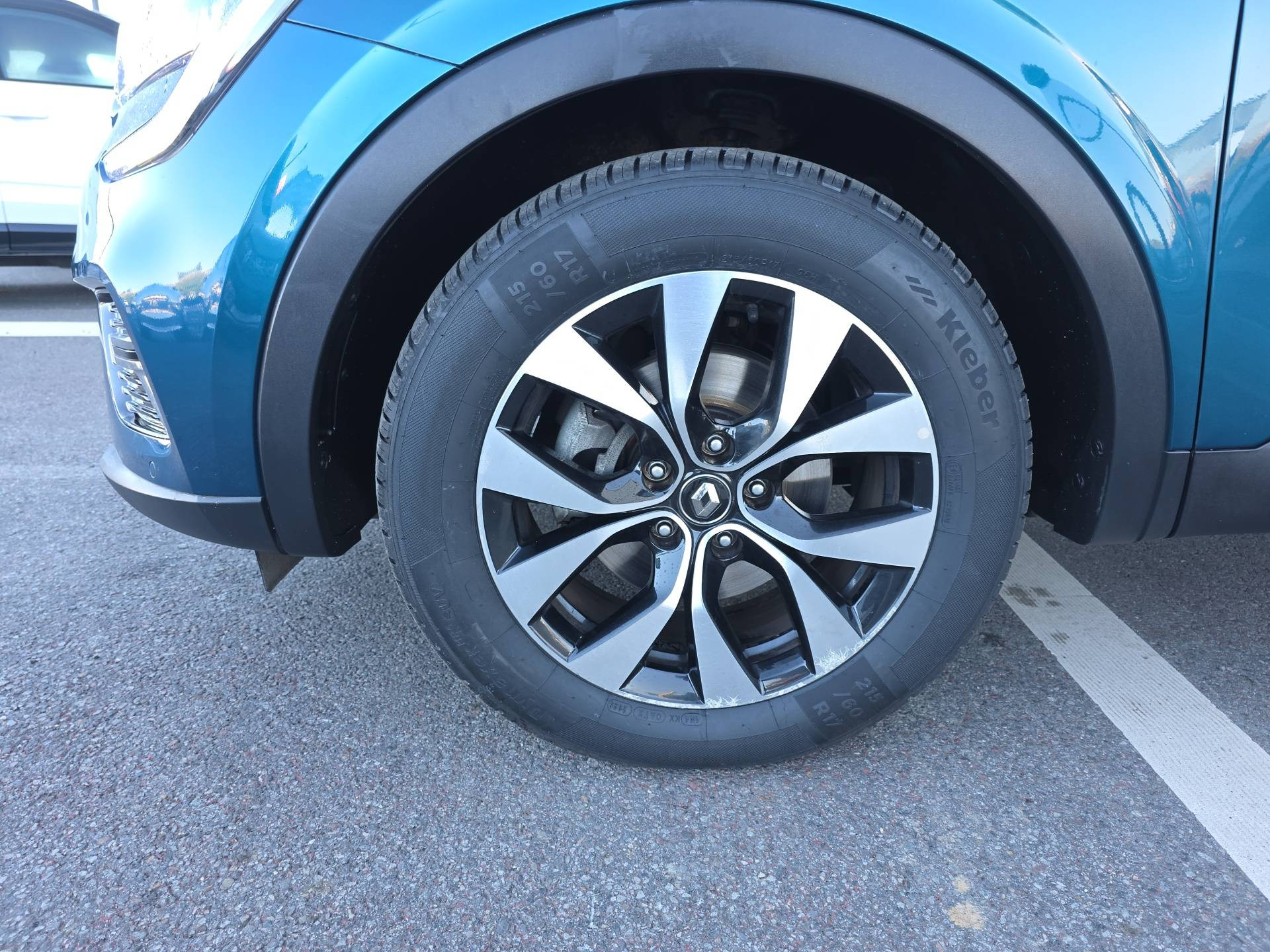 Vente en ligne Renault Arkana  E-Tech hybride 145 - 22 au prix de 18 990 €