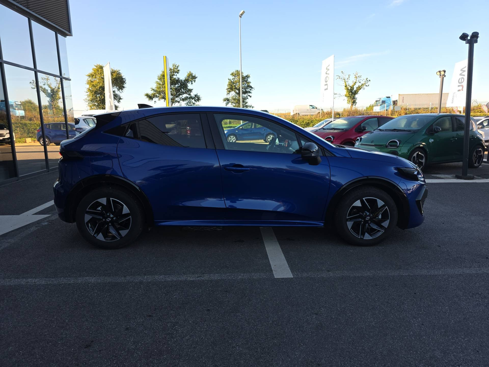 Vente en ligne Renault Clio 6 Clio E-Tech full hybrid 160 ch au prix de 25 490 €