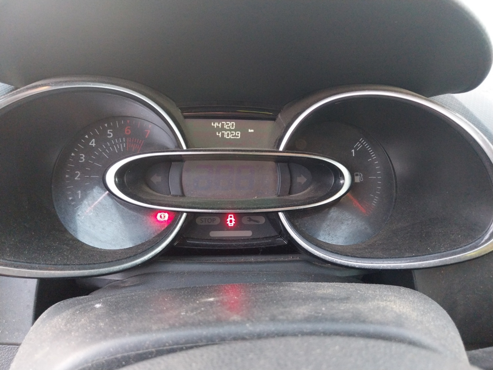 Vente en ligne Renault Clio 4 Clio TCe 75 E6C au prix de 10 590 €