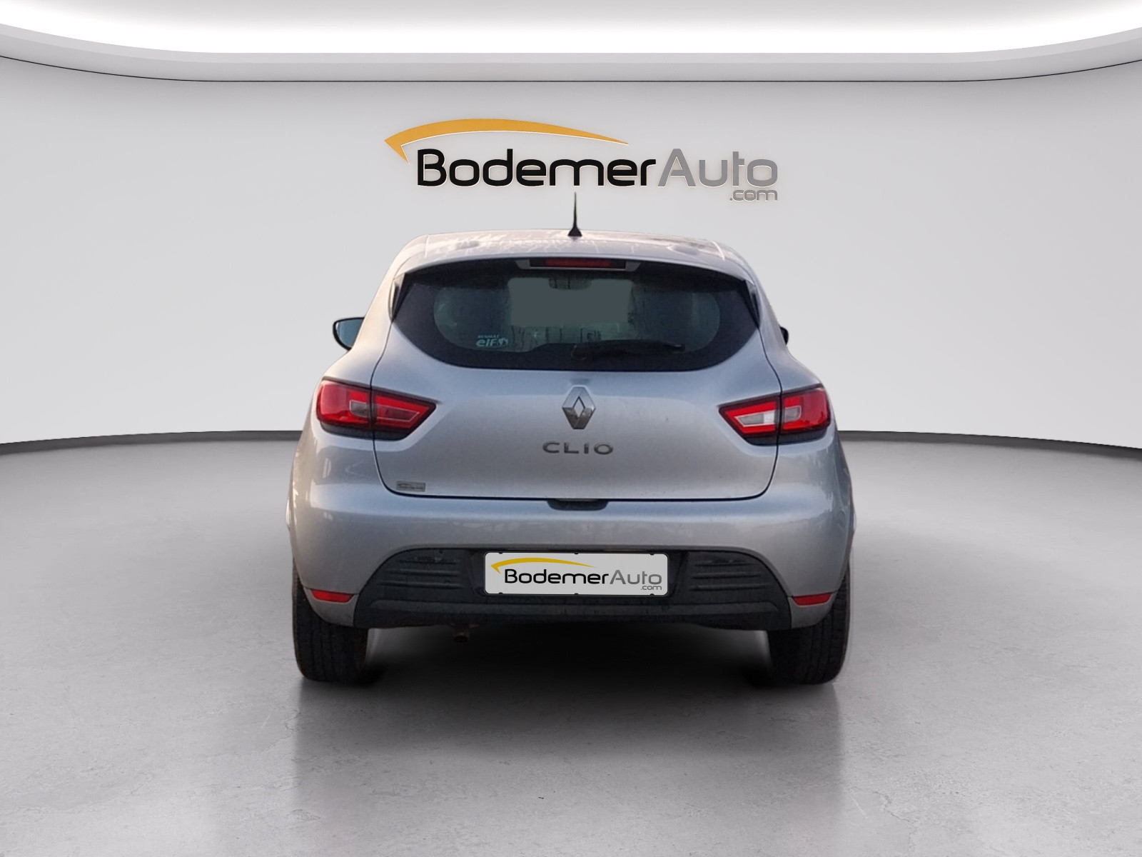 Vente en ligne Renault Clio 4 Clio TCe 75 E6C au prix de 10 590 €