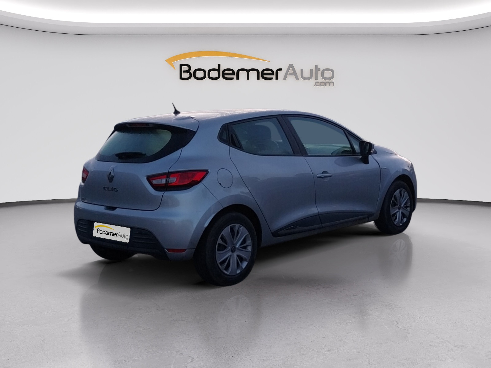Vente en ligne Renault Clio 4 Clio TCe 75 E6C au prix de 10 590 €