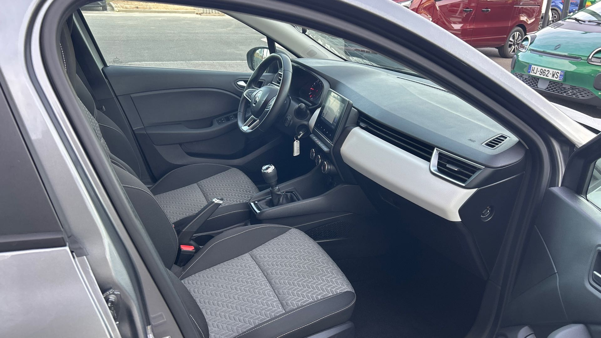 Vente en ligne Renault Clio 5 Clio TCe 100 GPL au prix de 13 990 €