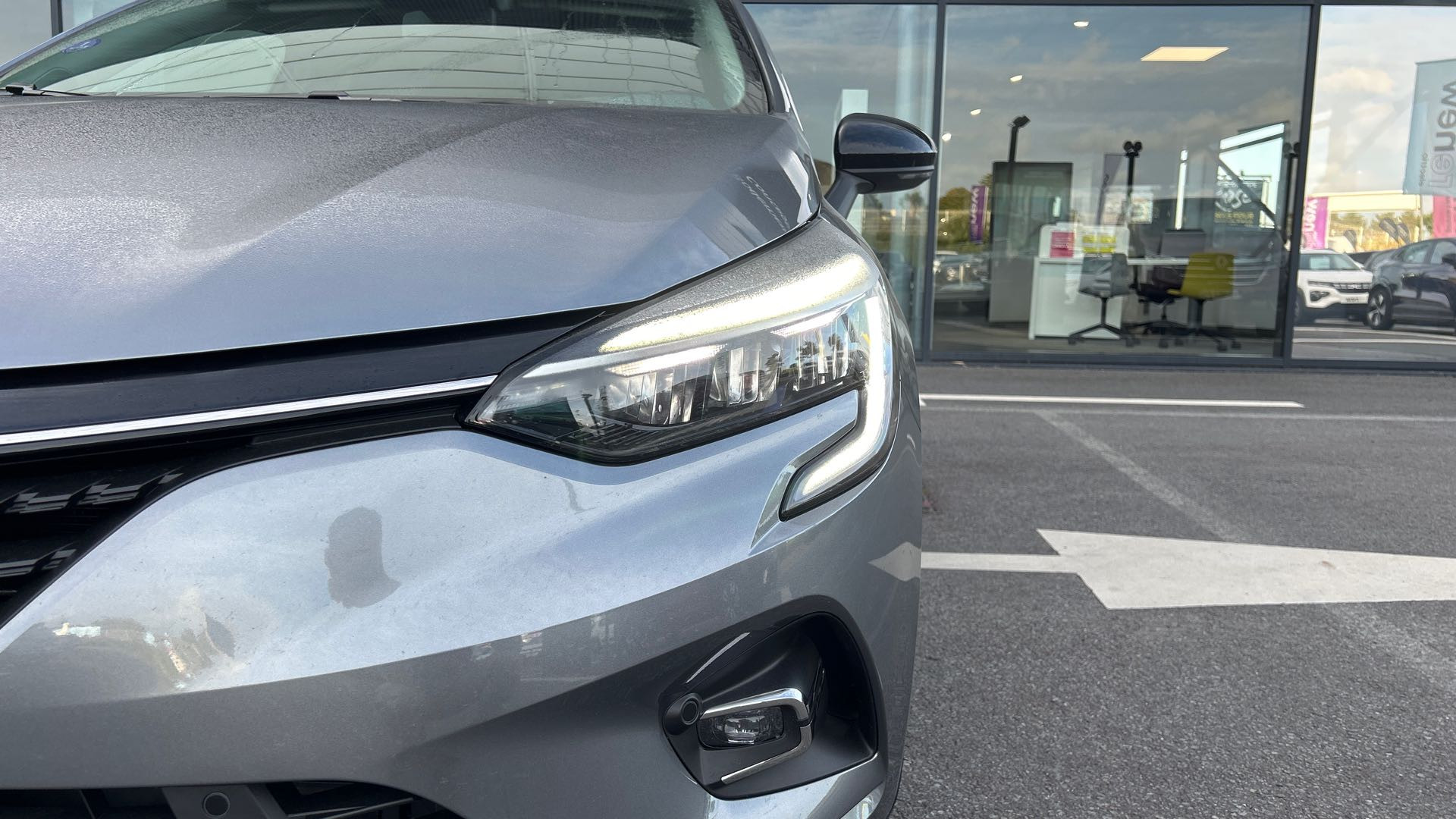 Vente en ligne Renault Clio 5 Clio TCe 100 GPL au prix de 13 990 €