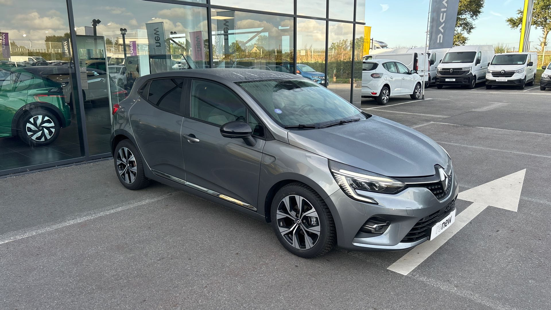 Vente en ligne Renault Clio 5 Clio TCe 100 GPL au prix de 13 990 €