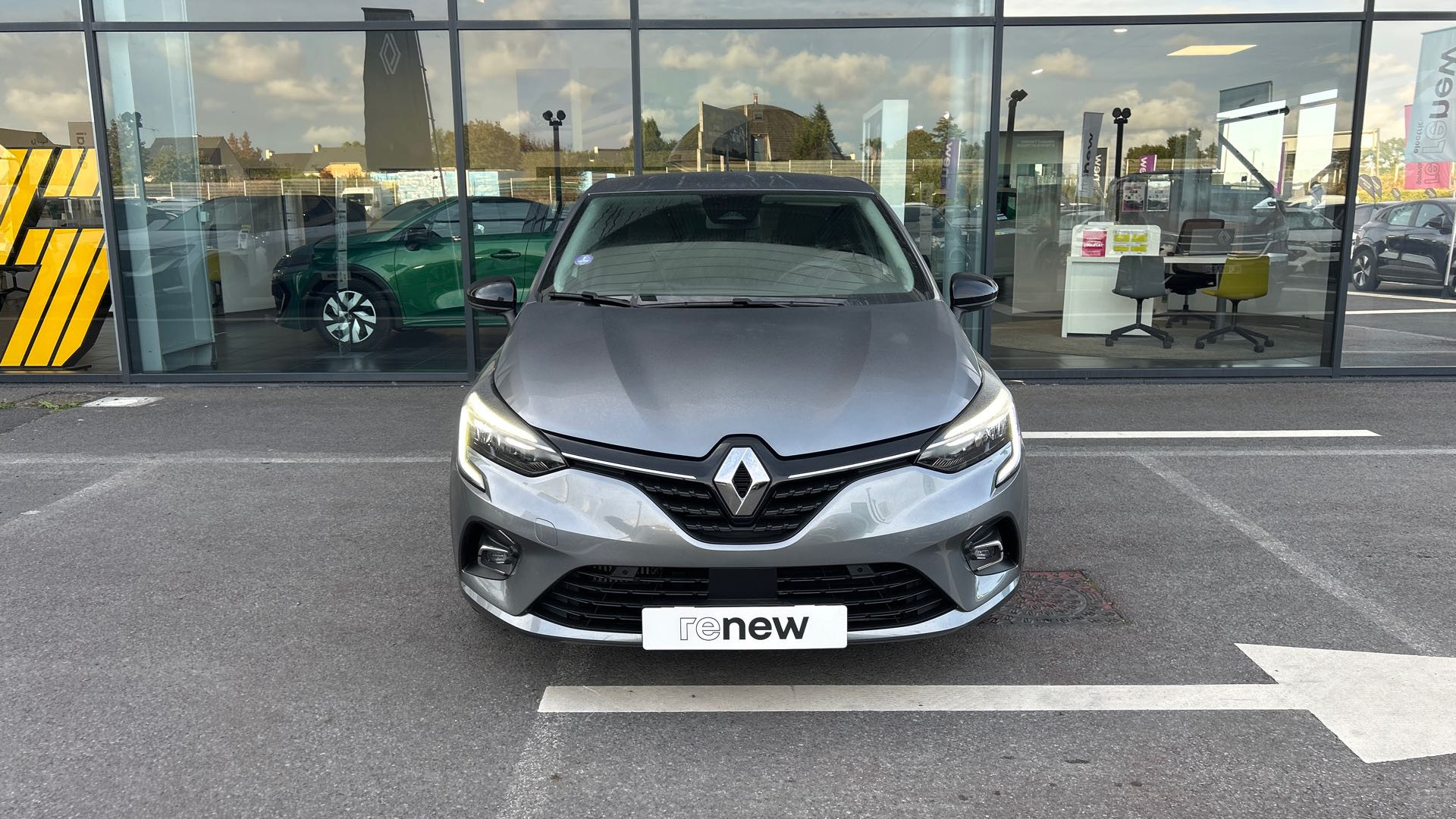 Vente en ligne Renault Clio 5 Clio TCe 100 GPL au prix de 13 990 €