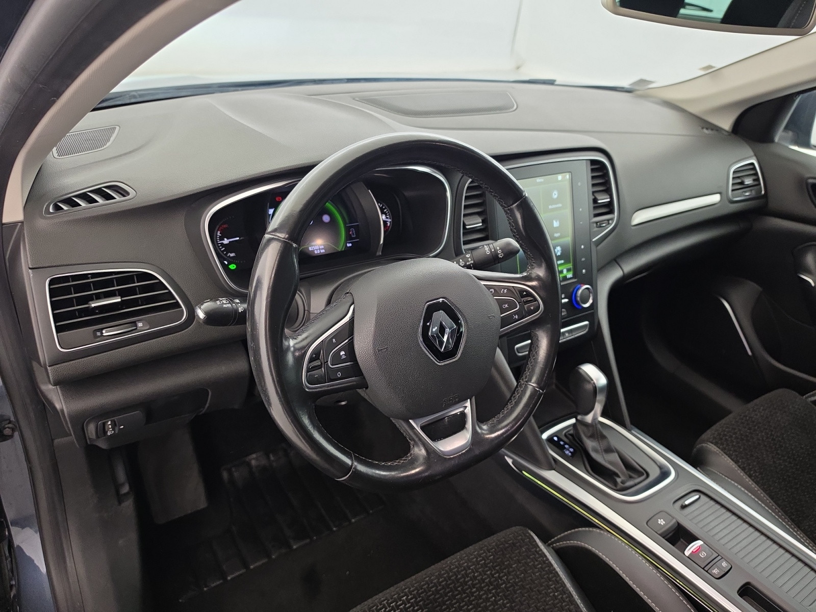 Vente en ligne Renault Megane 4 Mégane IV Berline TCe 140 Energy EDC au prix de 13 990 €