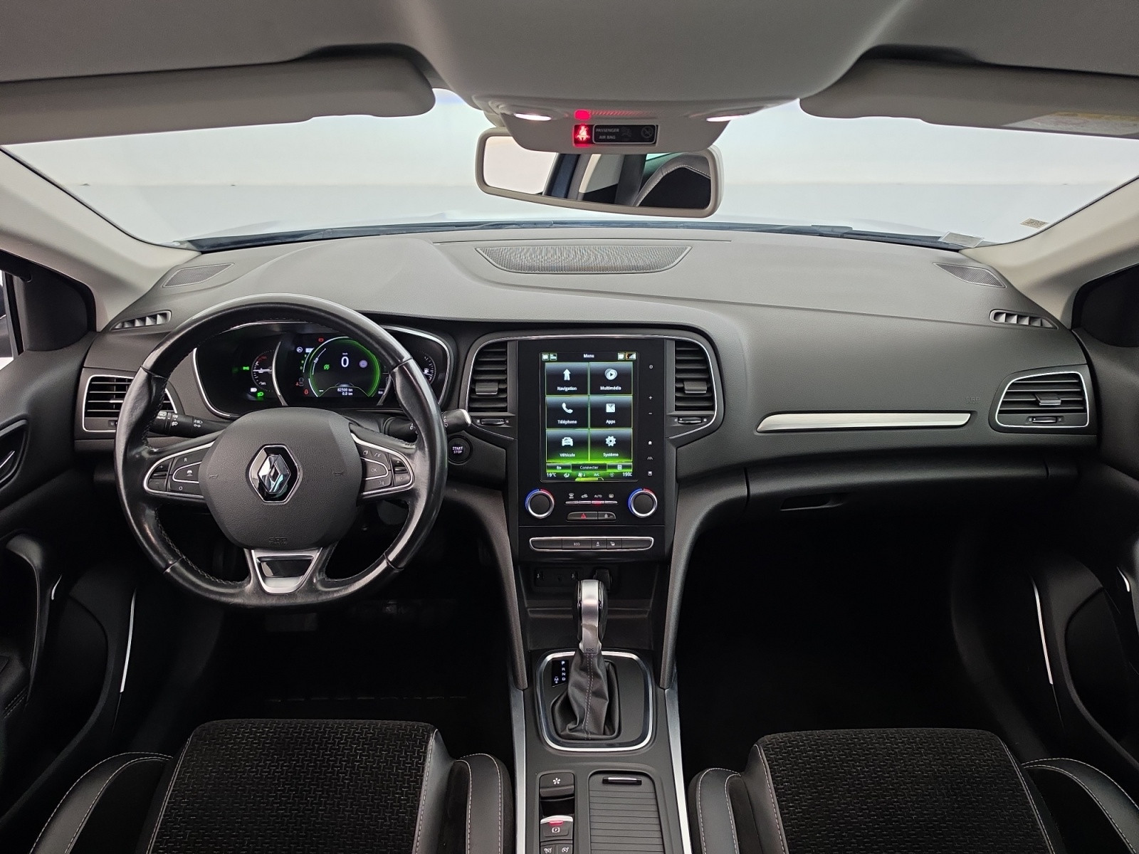 Vente en ligne Renault Megane 4 Mégane IV Berline TCe 140 Energy EDC au prix de 13 990 €