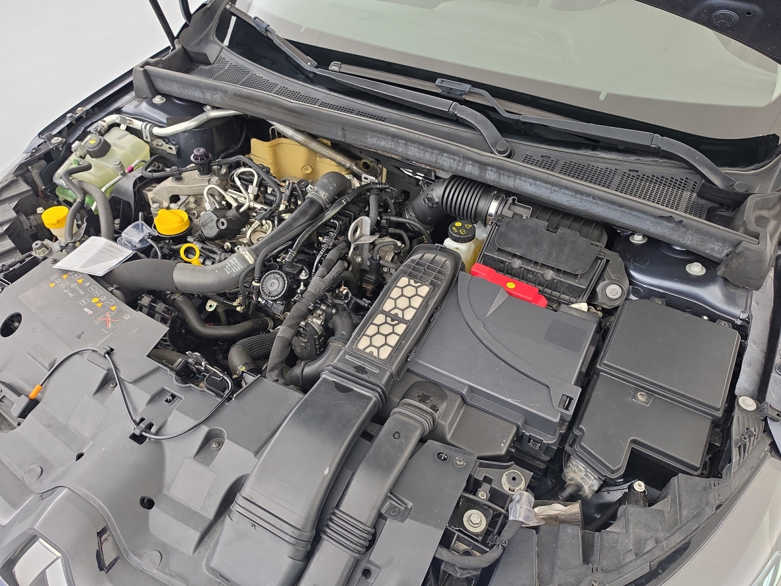 Vente en ligne Renault Megane 4 Mégane IV Berline TCe 140 Energy EDC au prix de 13 990 €