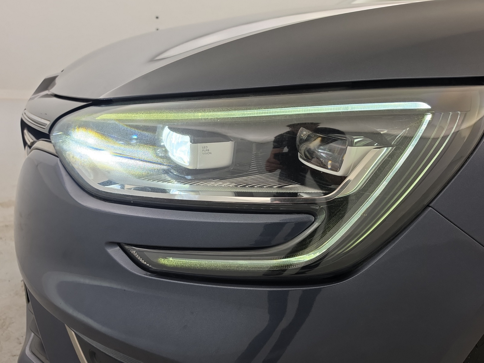 Vente en ligne Renault Megane 4 Mégane IV Berline TCe 140 Energy EDC au prix de 13 990 €