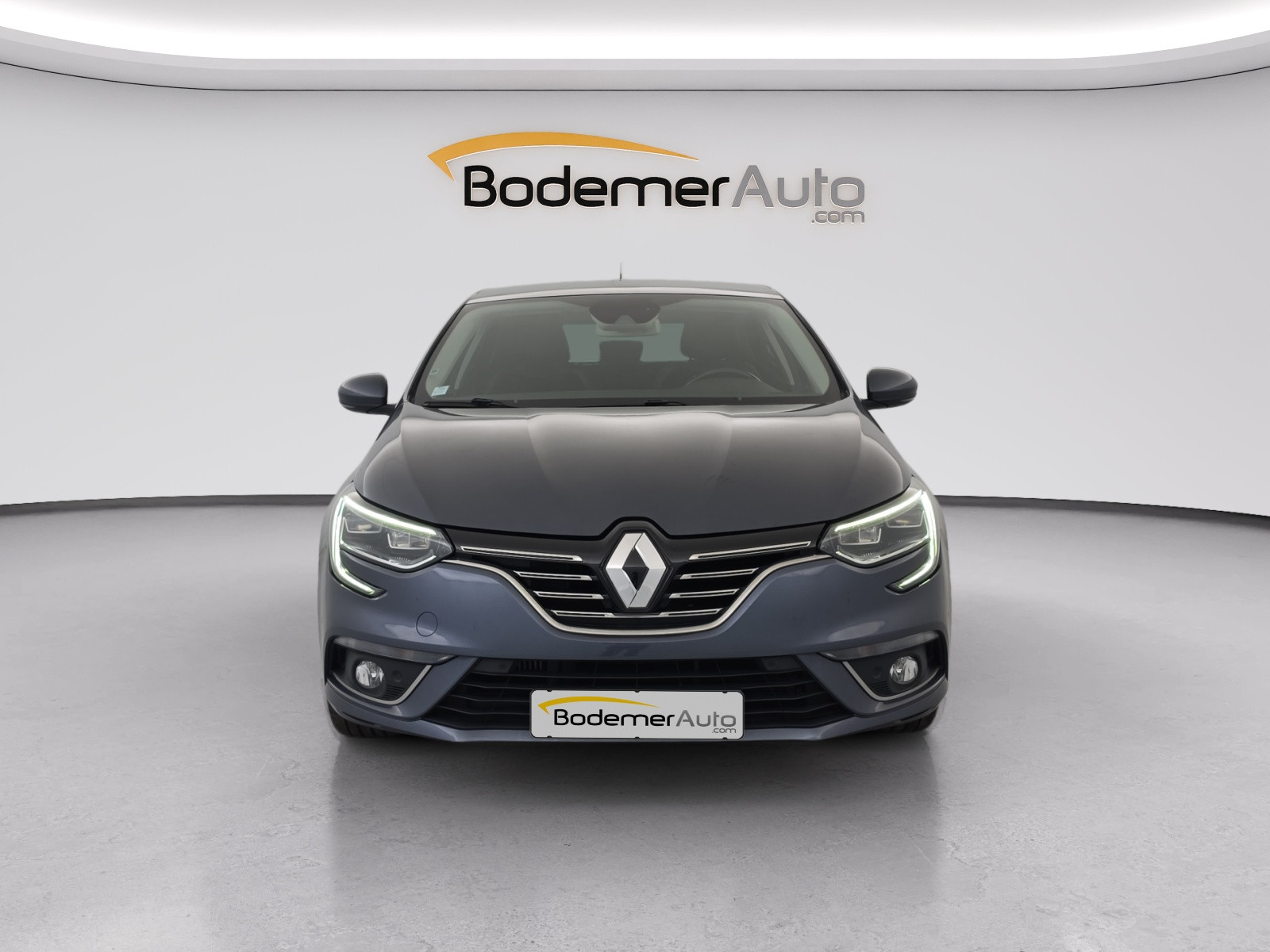 Vente en ligne Renault Megane 4 Mégane IV Berline TCe 140 Energy EDC au prix de 13 990 €