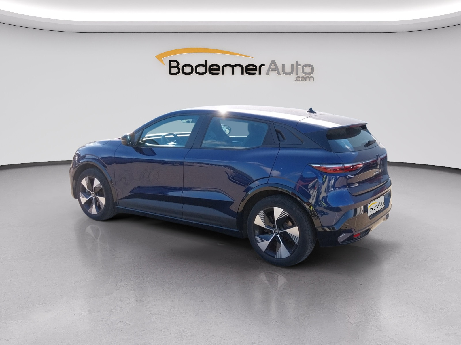 Vente en ligne Renault Megane E-Tech  EV60 220 ch super charge au prix de 25 690 €