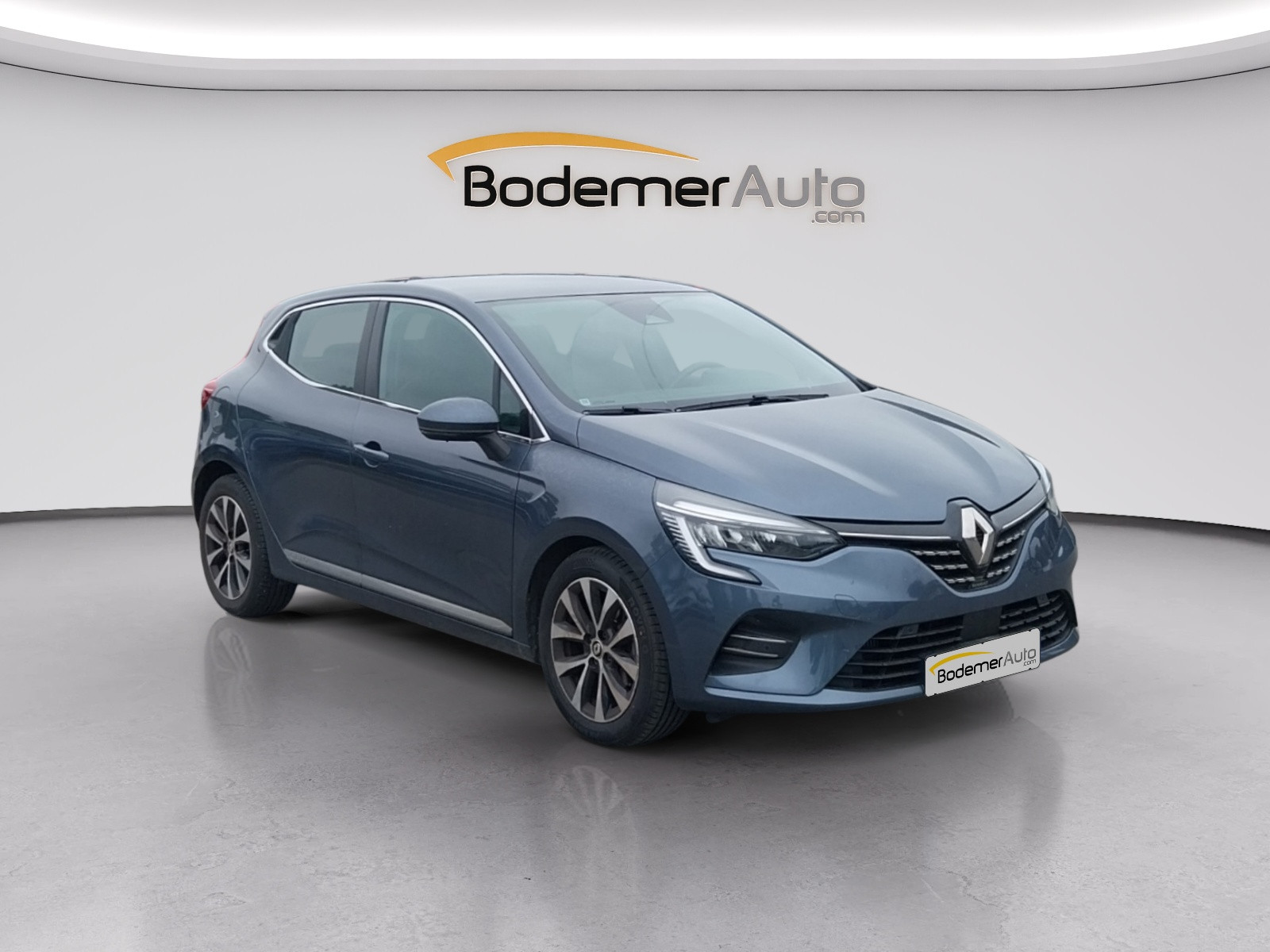 Vente en ligne Renault Clio 5 Clio TCe 90 - 21N au prix de 14 190 €
