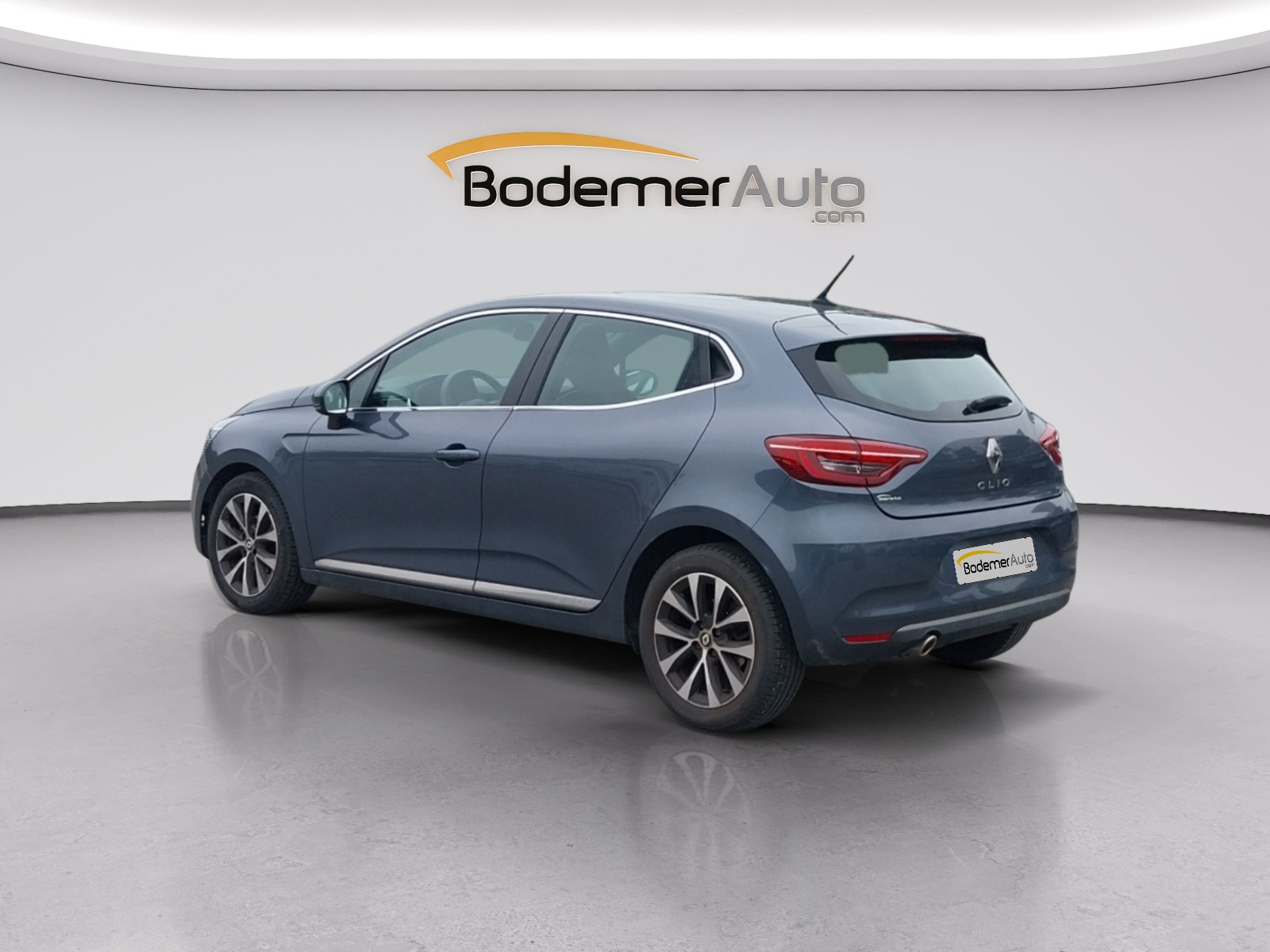 Vente en ligne Renault Clio 5 Clio TCe 90 - 21N au prix de 14 190 €