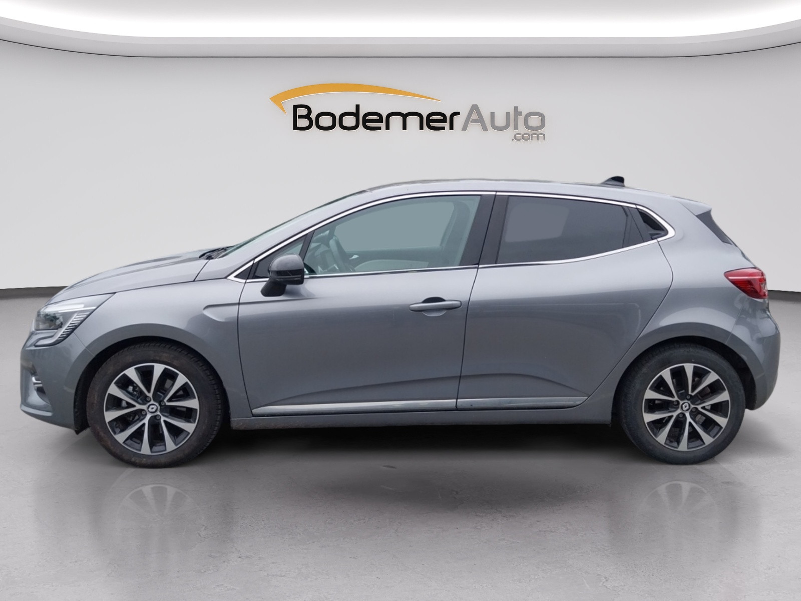 Vente en ligne Renault Clio 5 Clio E-Tech full hybrid 145 au prix de 18 290 €