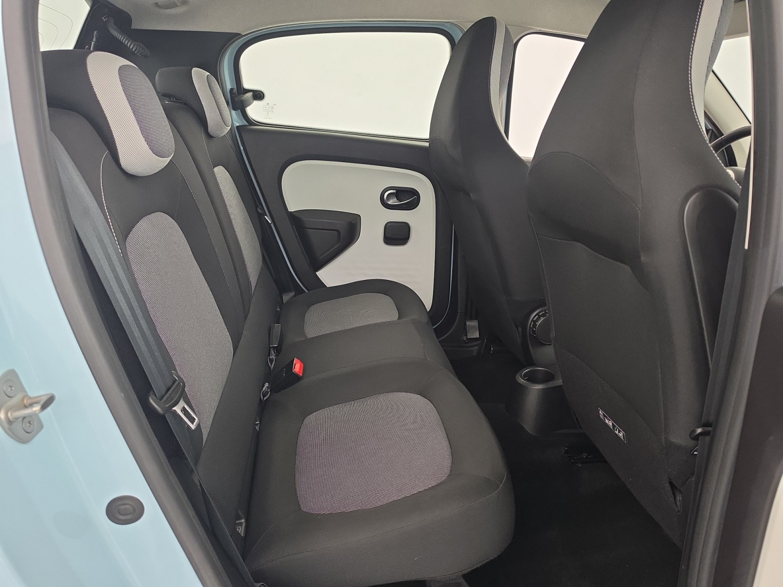 Vente en ligne Renault Twingo Electrique Twingo III E-Tech au prix de 12 790 €