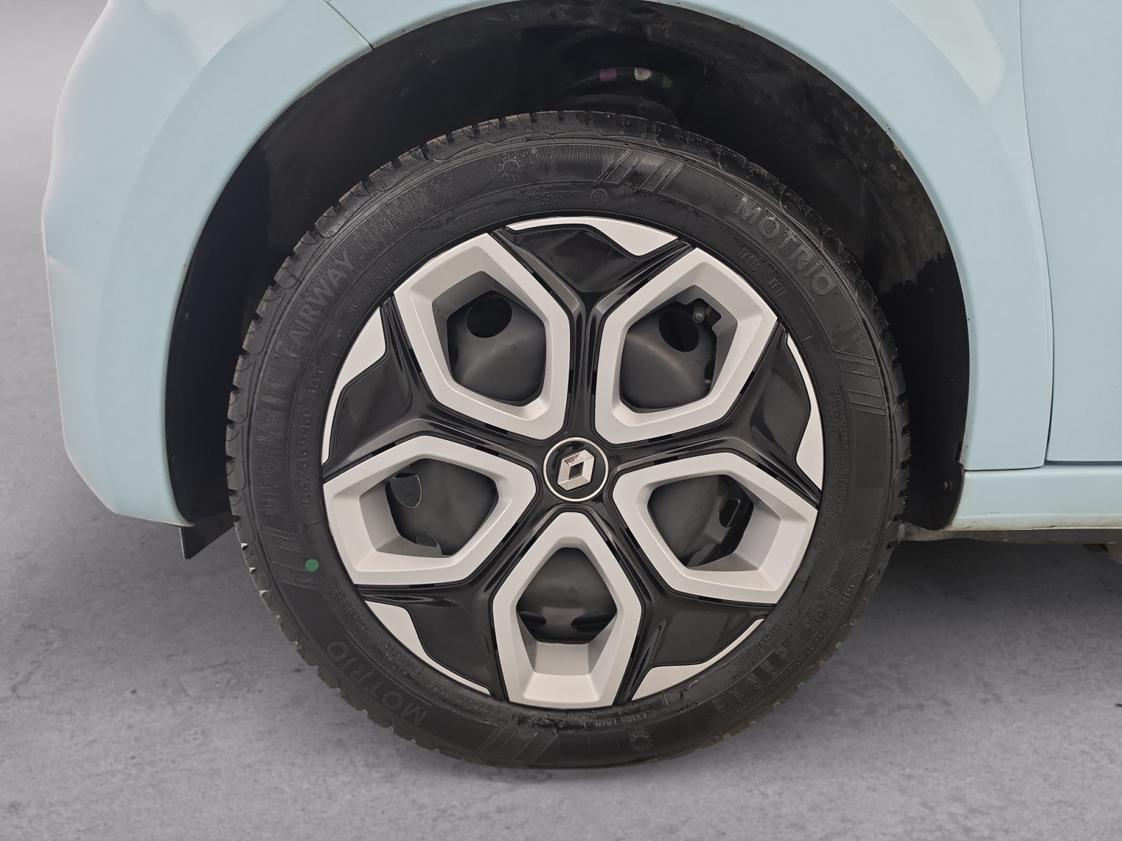Vente en ligne Renault Twingo Electrique Twingo III E-Tech au prix de 12 790 €