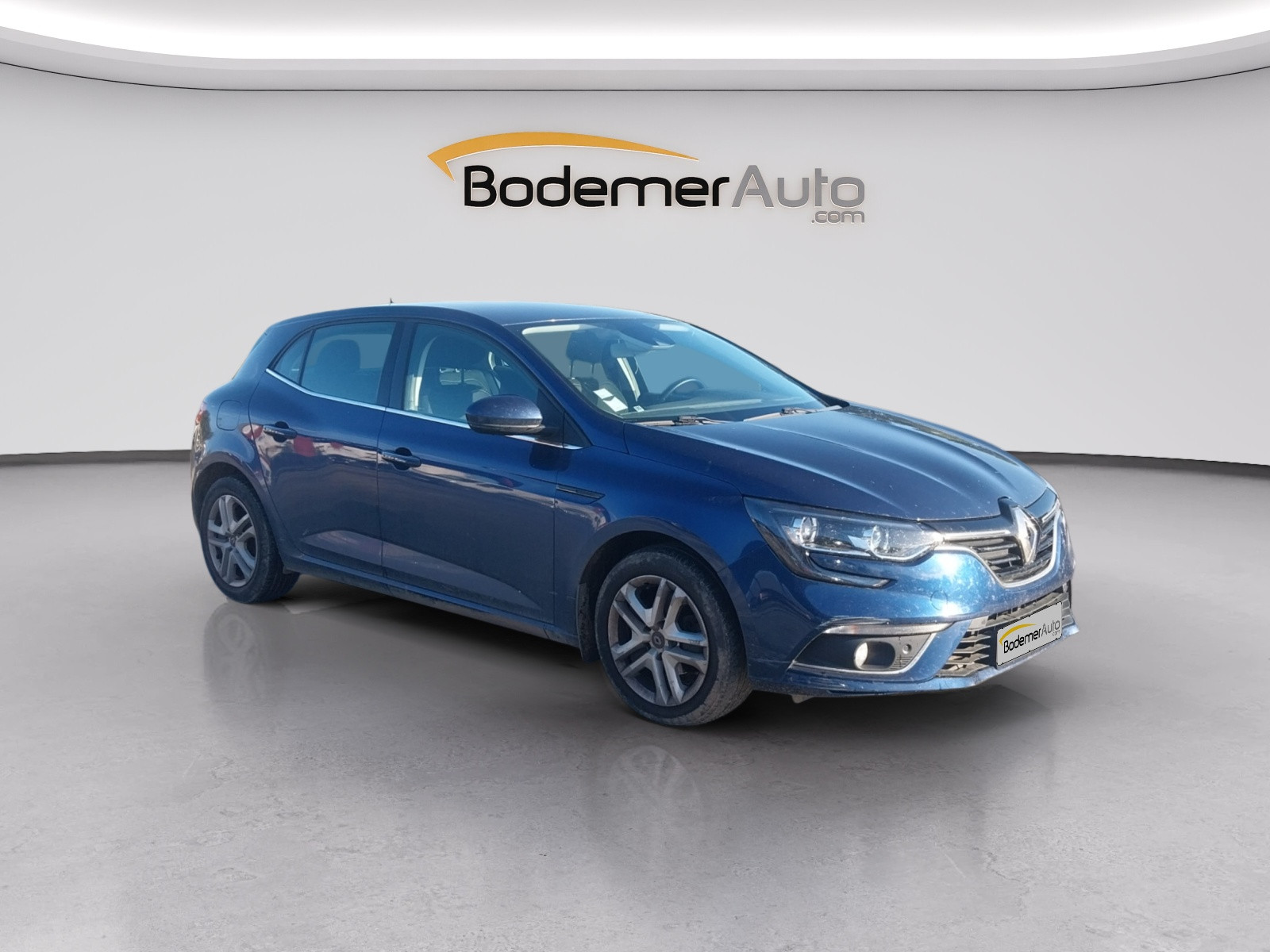 Vente en ligne Renault Megane 4 Mégane IV Berline dCi 90 Energy au prix de 10 990 €
