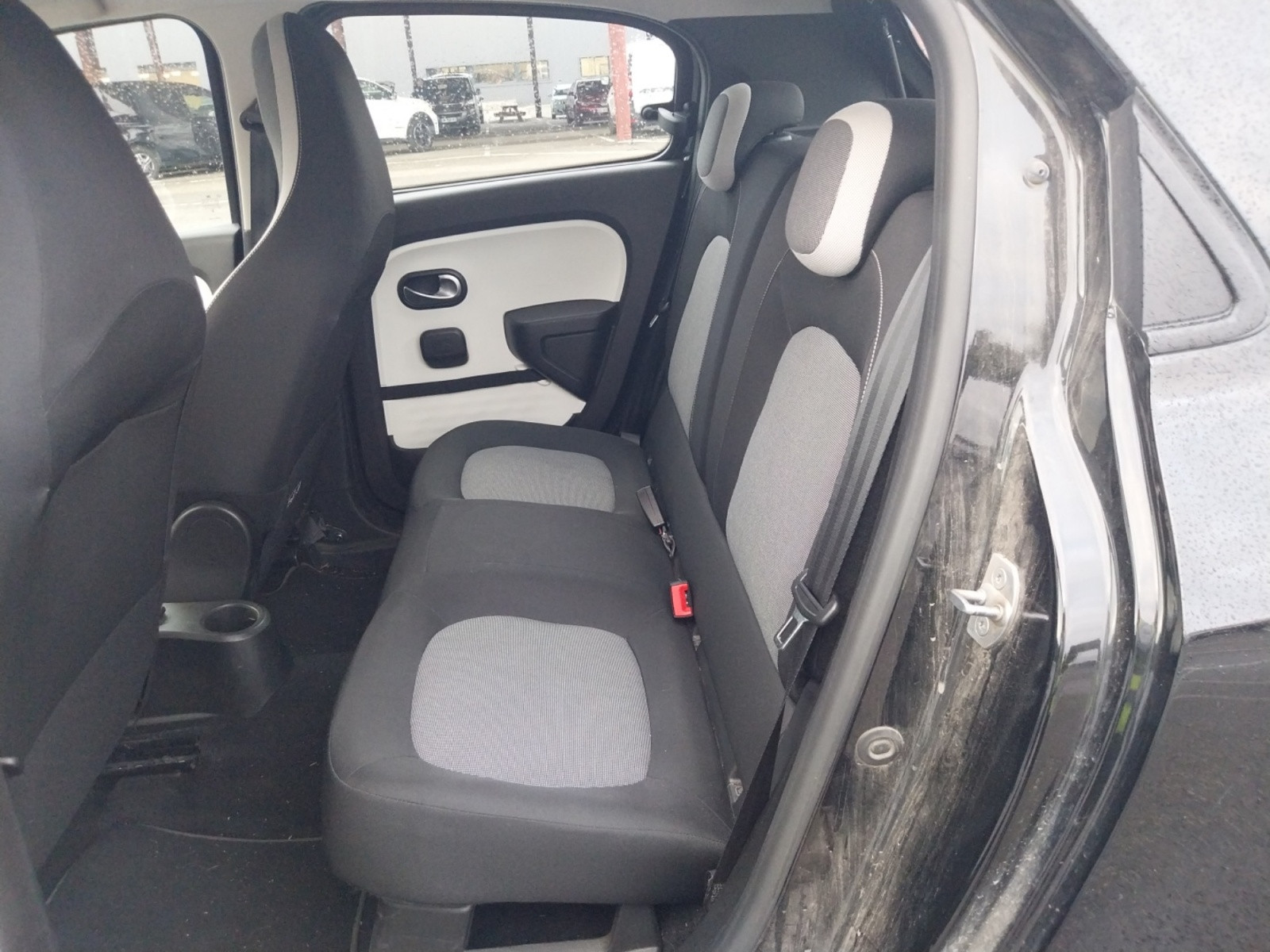 Vente en ligne Renault Twingo Electrique Twingo III E-Tech au prix de 12 990 €