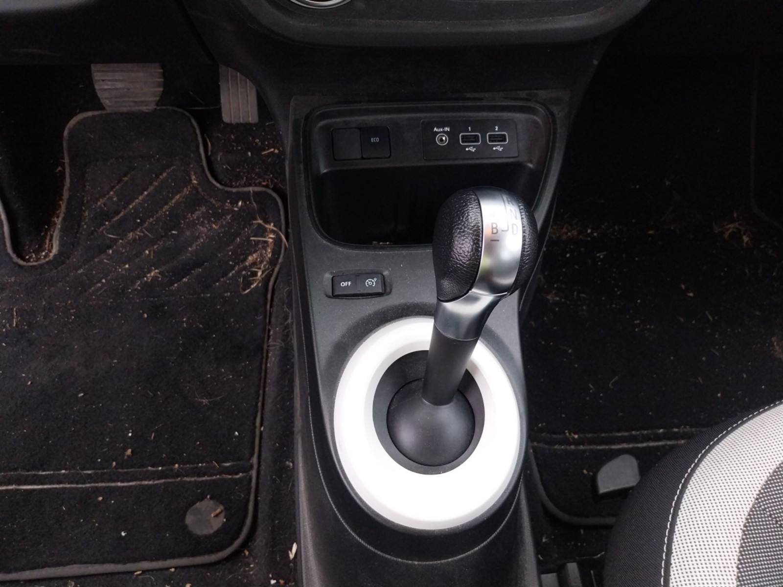 Vente en ligne Renault Twingo Electrique Twingo III E-Tech au prix de 12 990 €