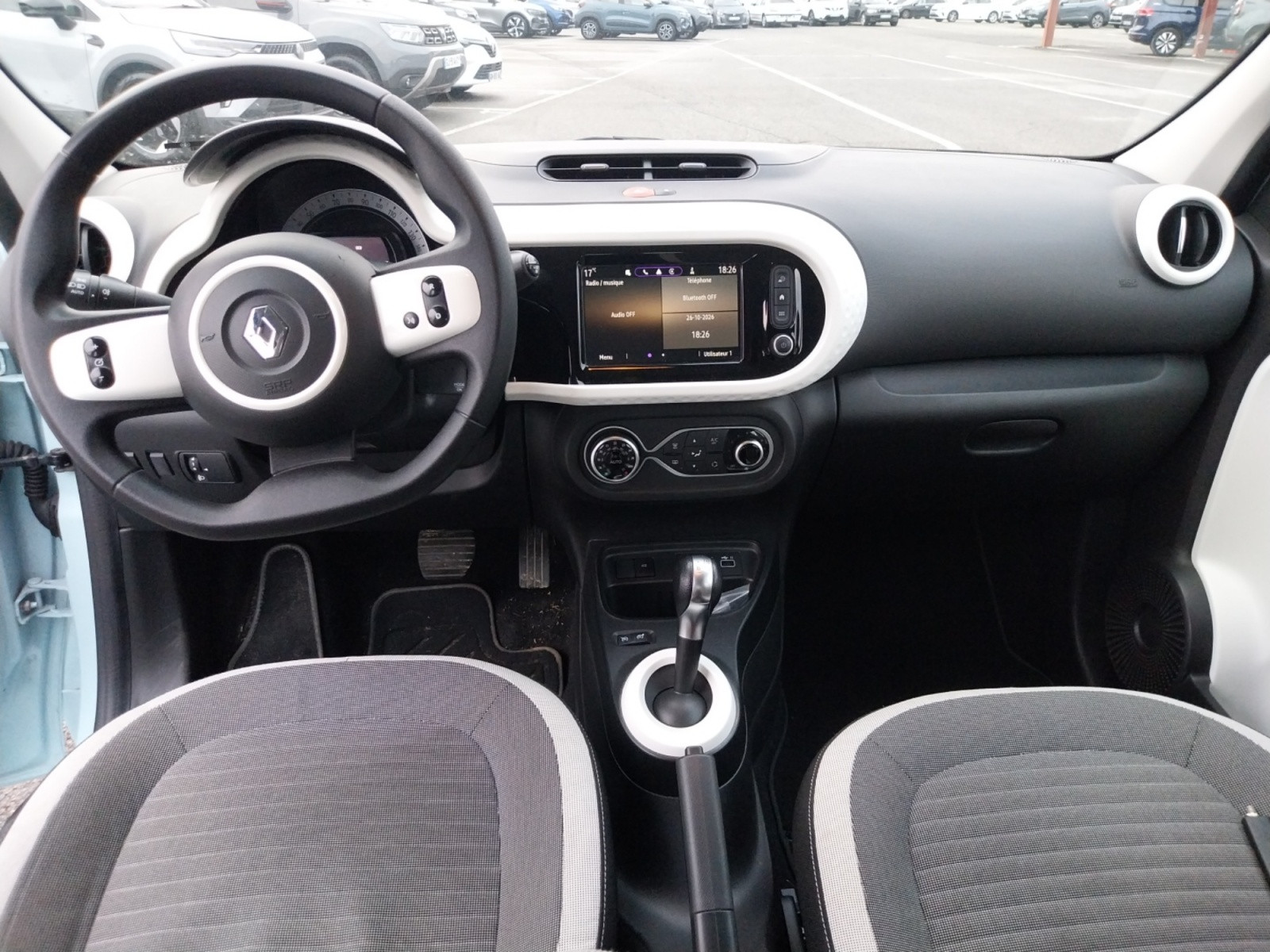 Vente en ligne Renault Twingo Electrique Twingo III E-Tech au prix de 12 790 €