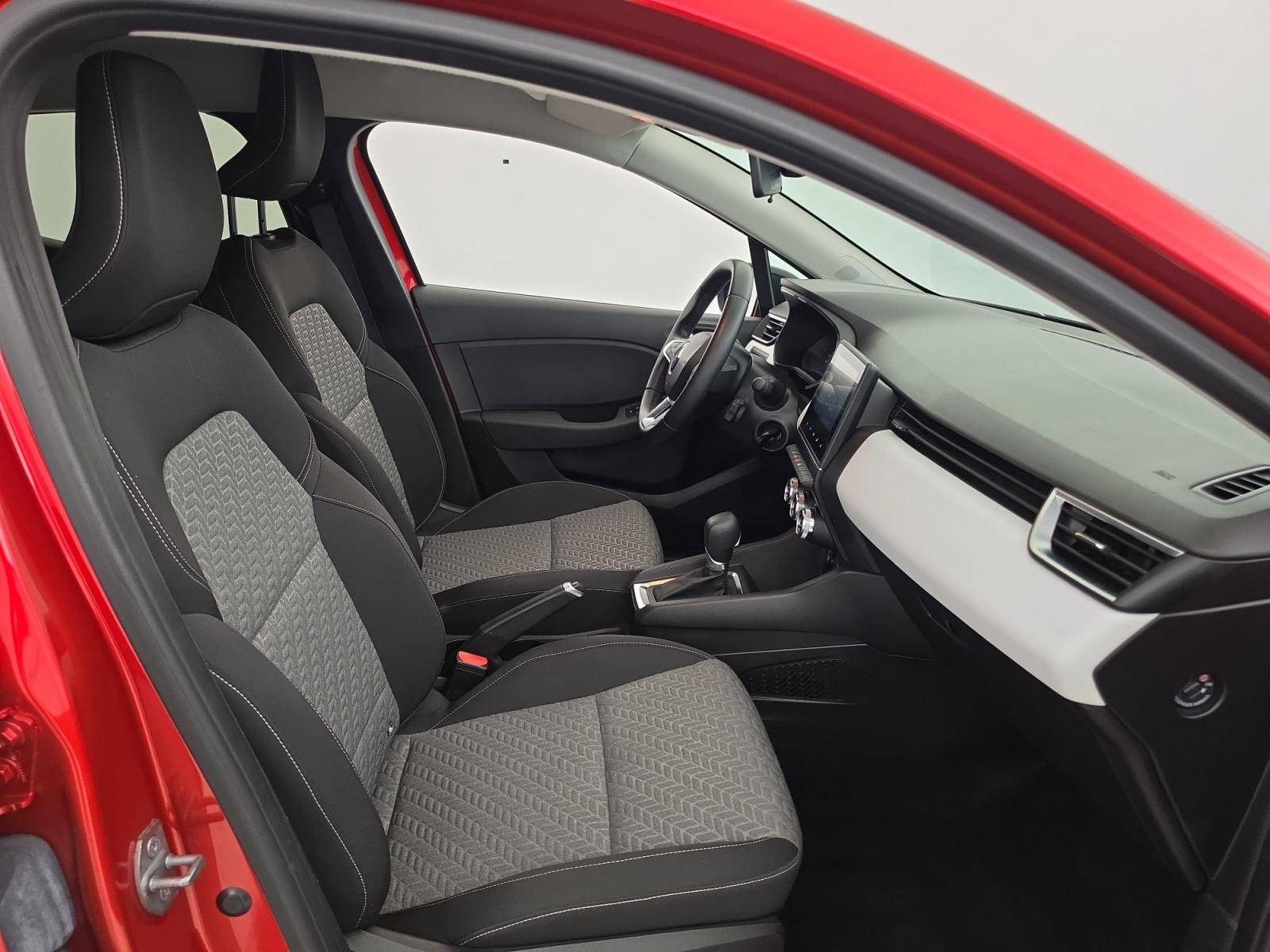 Vente en ligne Renault Clio 5 Clio E-Tech full hybrid 145 au prix de 15 690 €