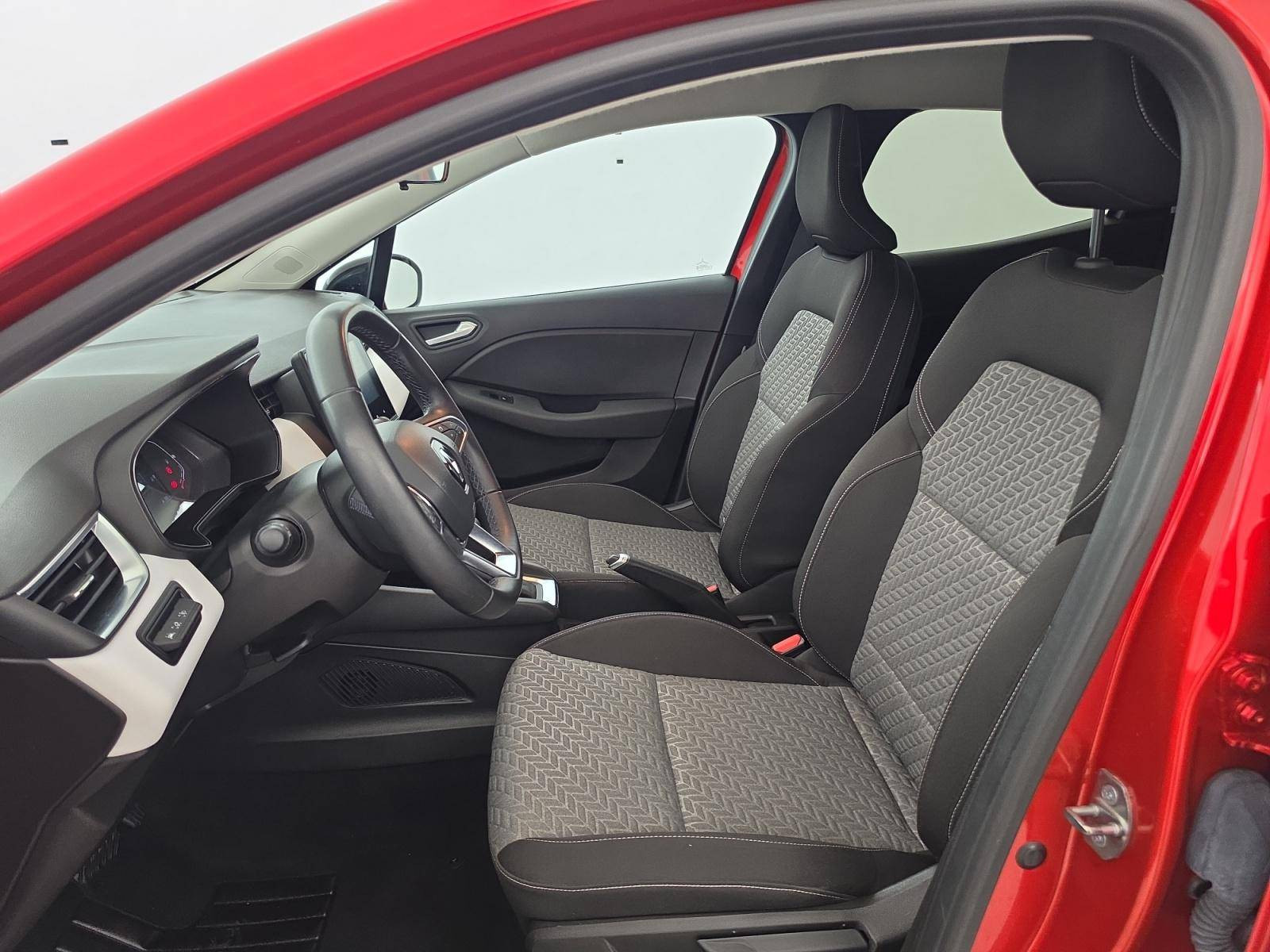 Vente en ligne Renault Clio 5 Clio E-Tech full hybrid 145 au prix de 15 690 €