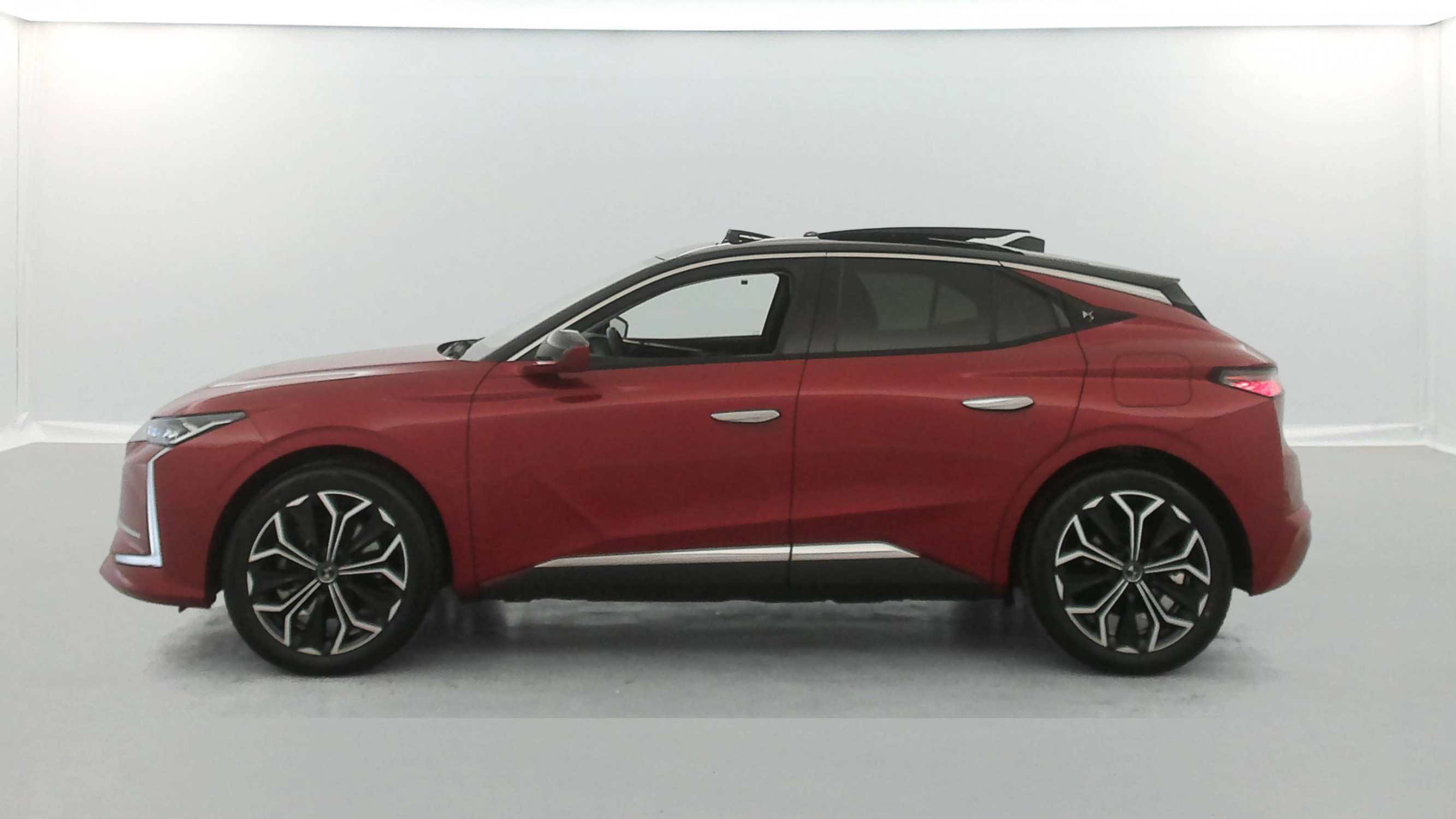 Ds DS4  Hybride E-Tense 225 EAT8 occasion de 2023 en vente à Loudéac