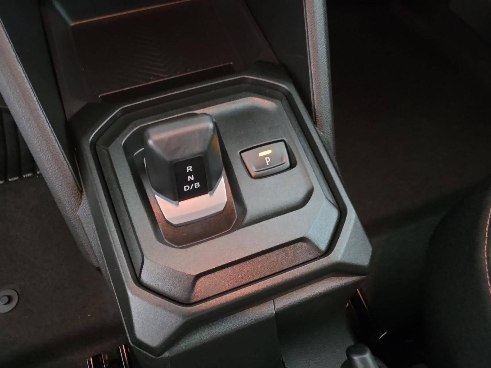 Vente en ligne Dacia Duster  Hybrid 140 au prix de 25 890 €