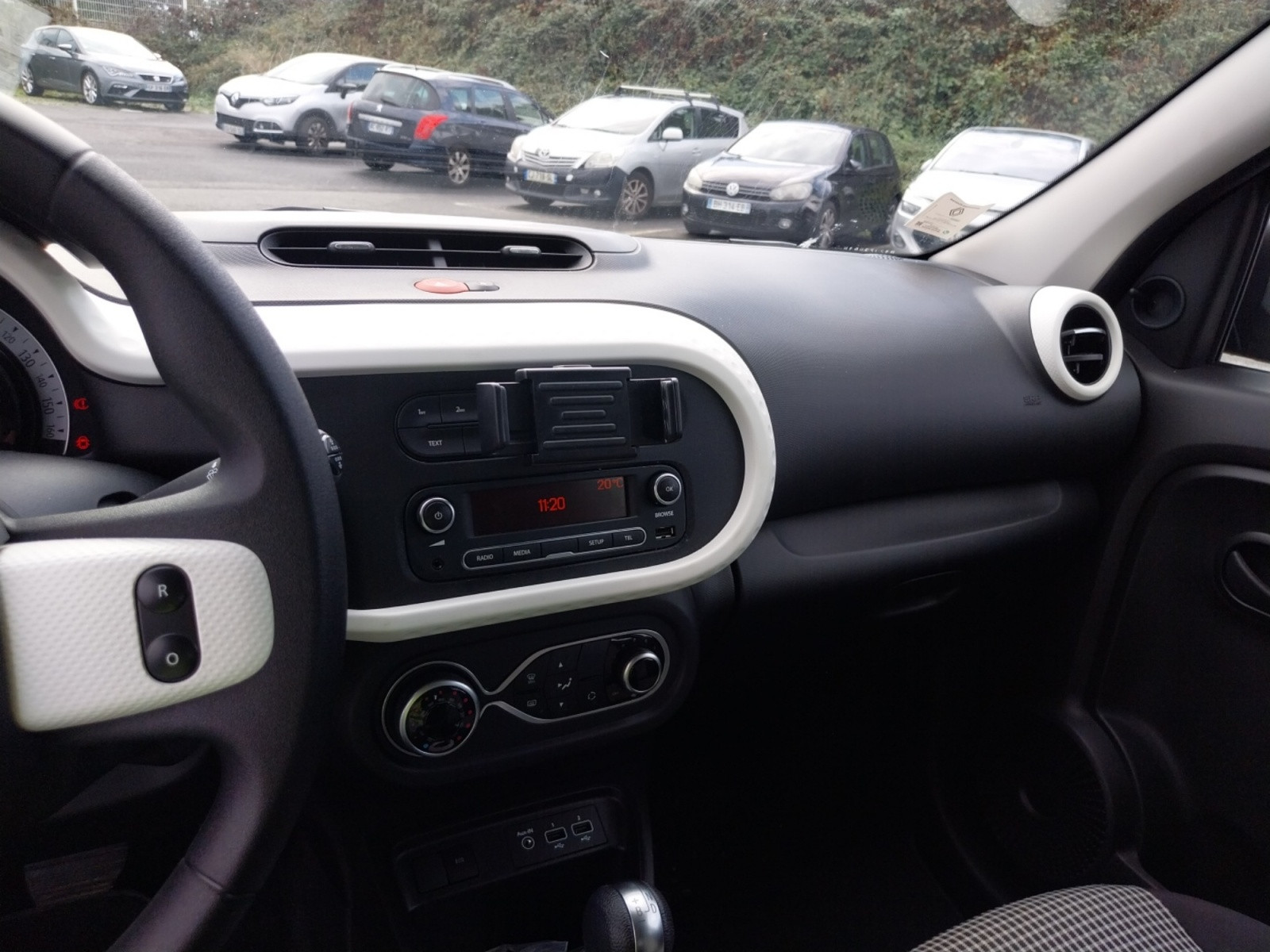 Vente en ligne Renault Twingo Electrique Twingo III E-Tech au prix de 12 590 €