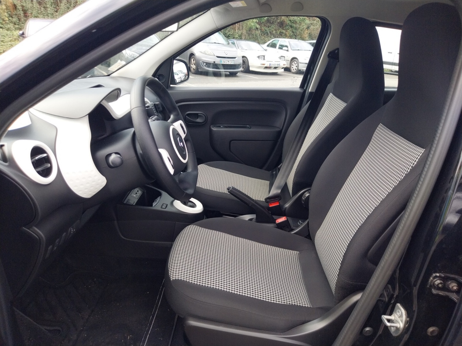 Vente en ligne Renault Twingo Electrique Twingo III E-Tech au prix de 12 590 €