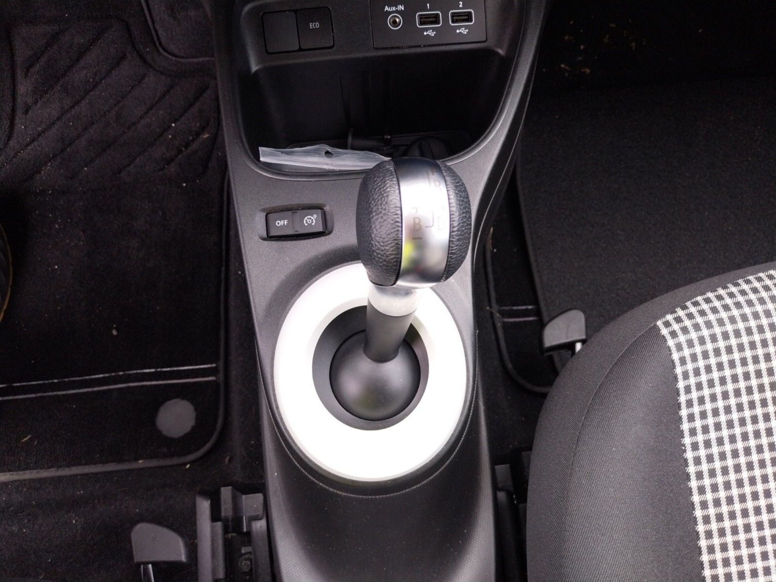 Vente en ligne Renault Twingo Electrique Twingo III E-Tech au prix de 12 590 €