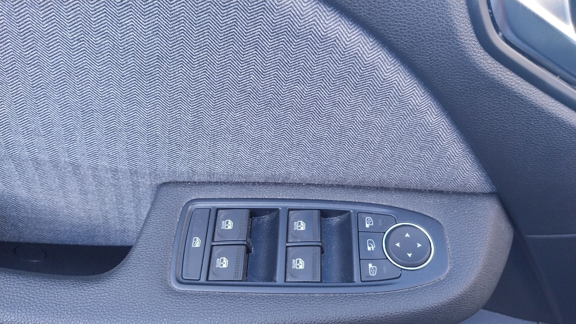 Vente en ligne Renault Clio 5 Clio E-Tech full hybrid 145 au prix de 17 990 €