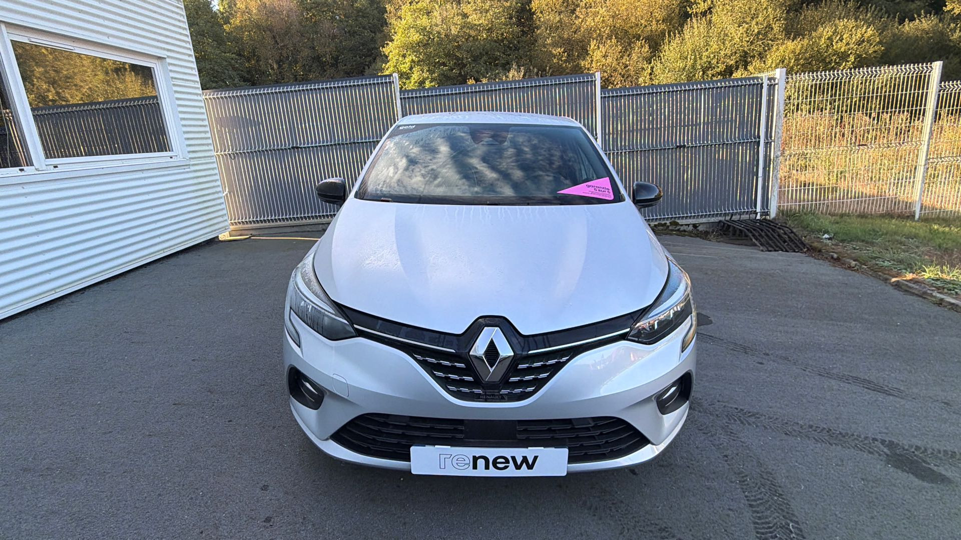 Vente en ligne Renault Clio 5 Clio TCe 140 au prix de 15 590 €