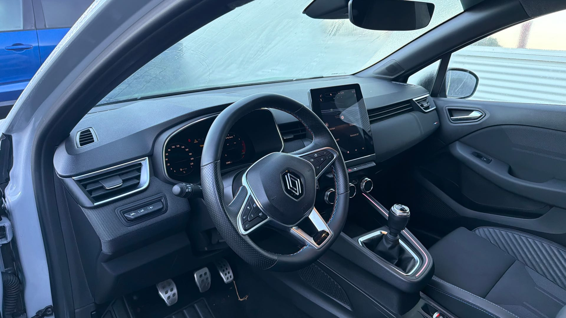 Vente en ligne Renault Clio 5 Clio TCe 90 au prix de 17 990 €