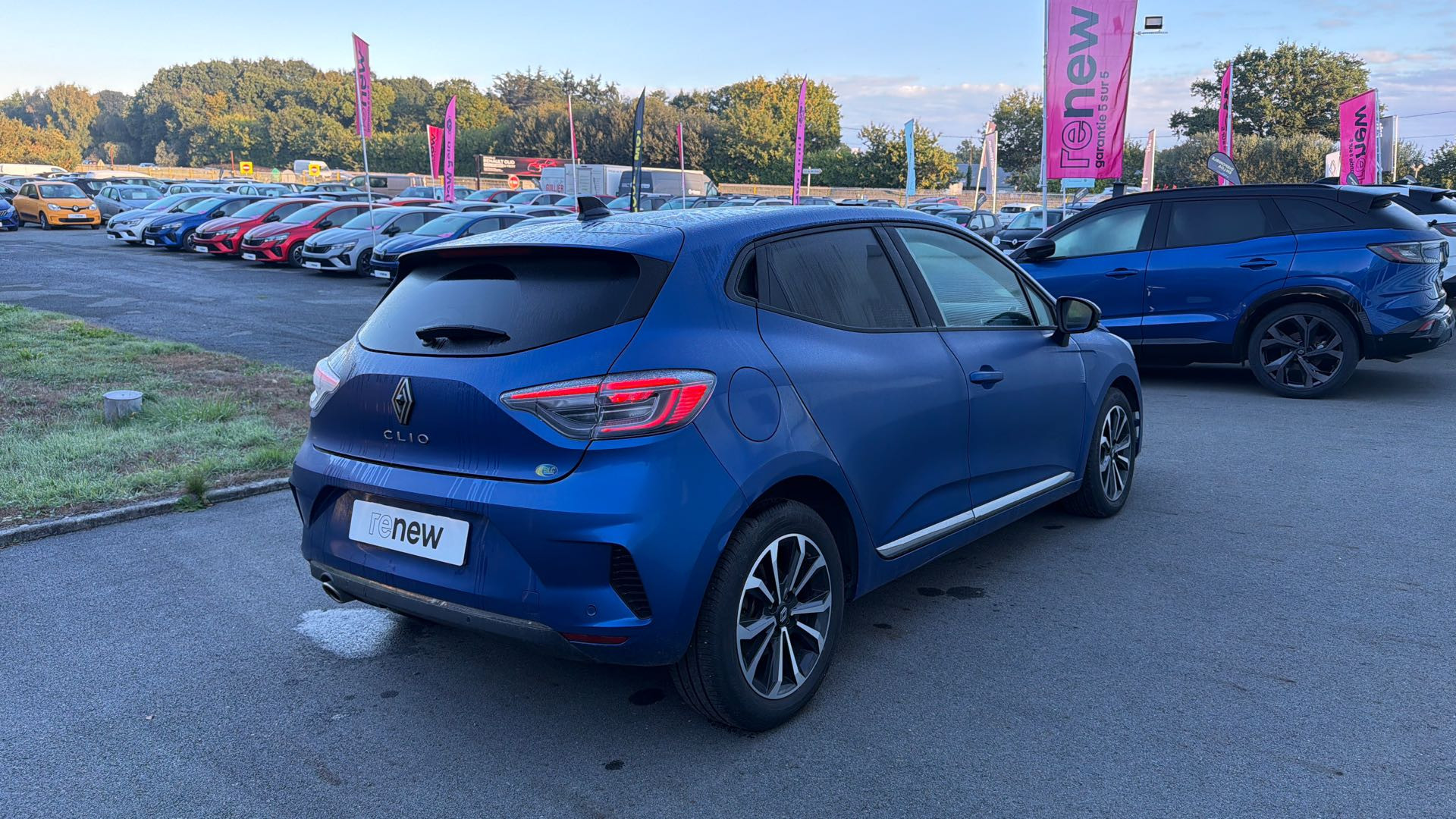 Vente en ligne Renault Clio 5 Clio TCe 90 au prix de 15 790 €
