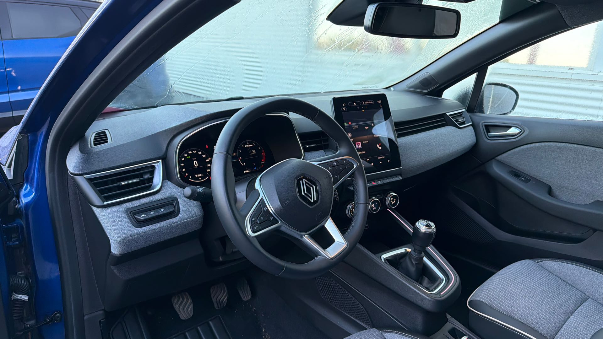 Vente en ligne Renault Clio 5 Clio TCe 90 au prix de 15 790 €