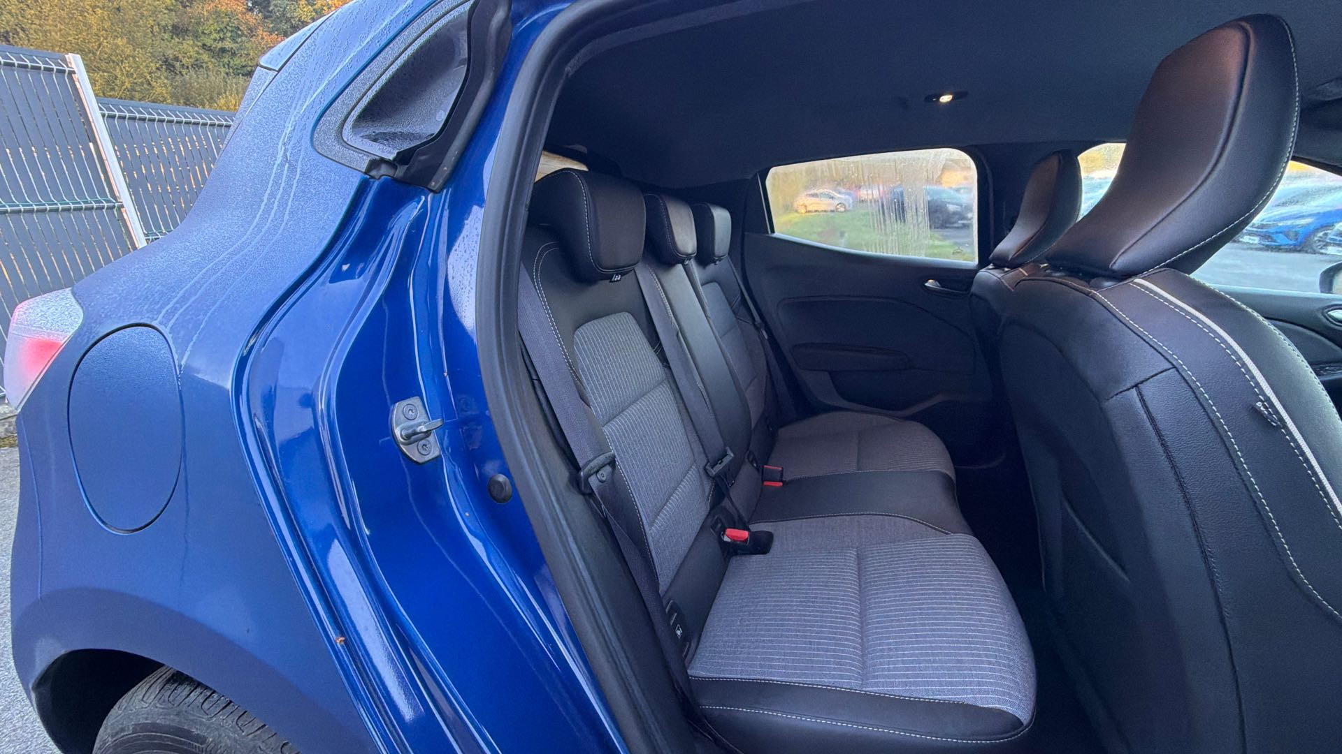 Vente en ligne Renault Clio 5 Clio TCe 90 au prix de 15 790 €