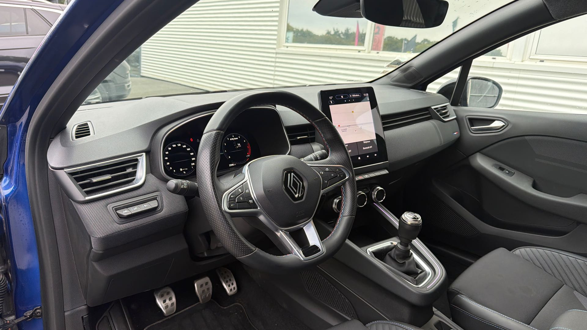 Vente en ligne Renault Clio 5 Clio TCe 90 au prix de 17 790 €
