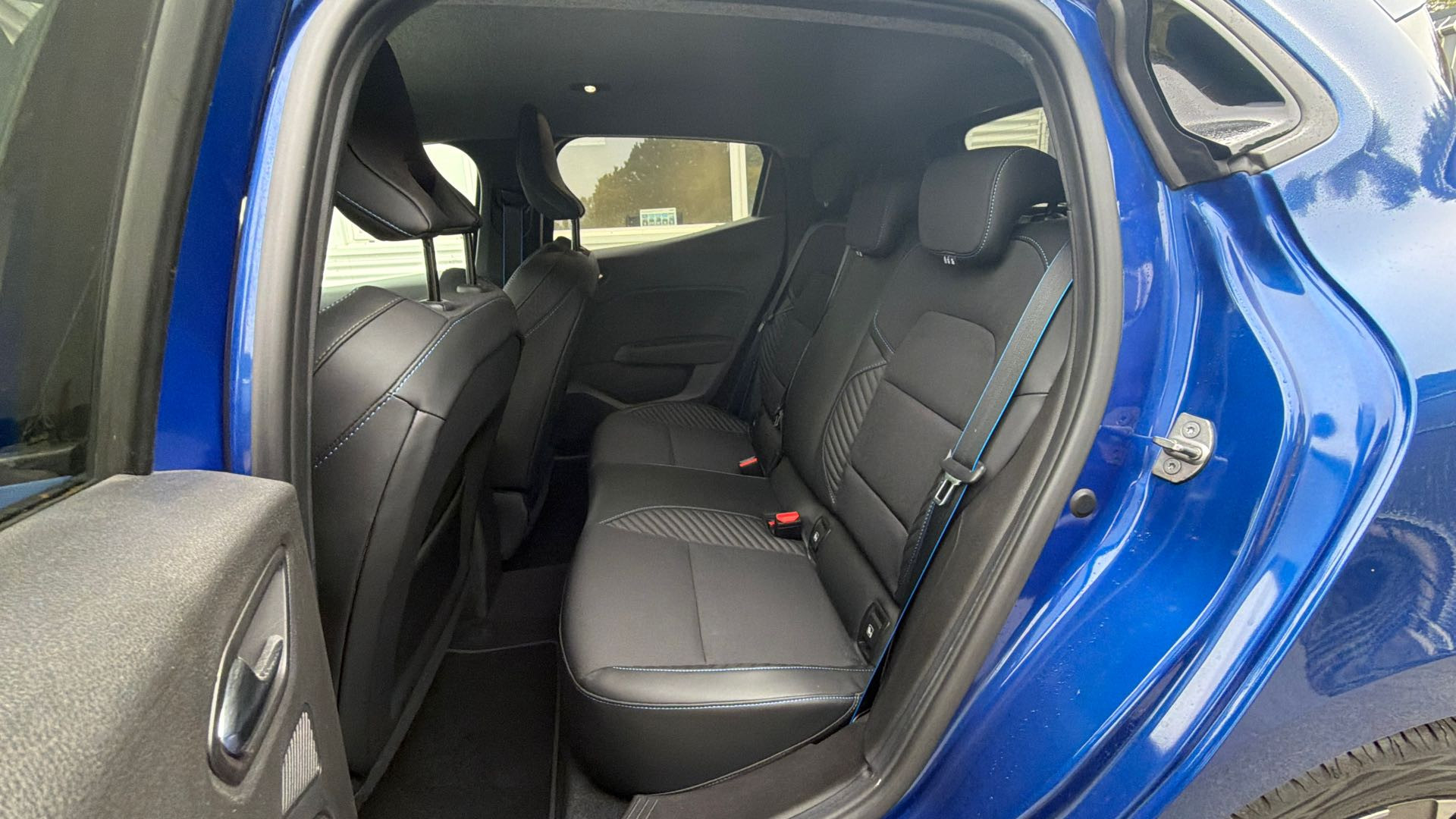 Vente en ligne Renault Clio 5 Clio TCe 90 au prix de 17 790 €