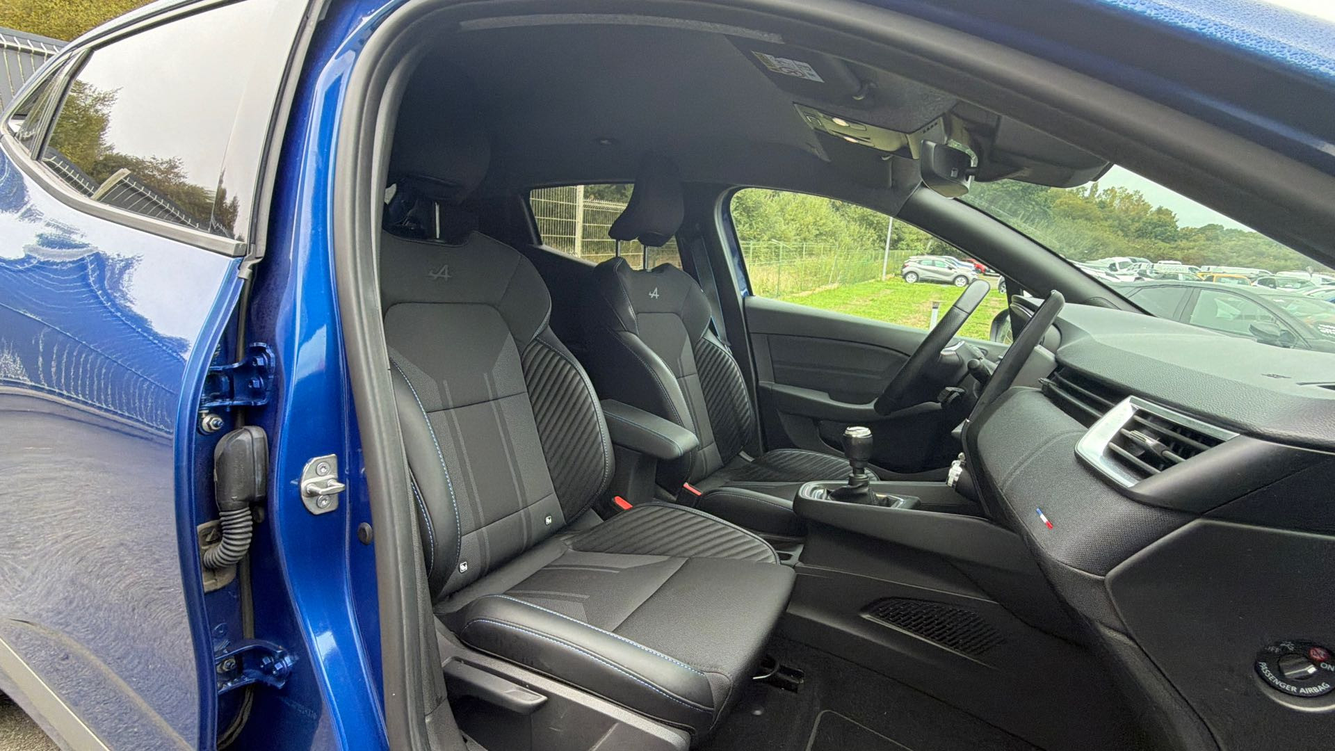 Vente en ligne Renault Clio 5 Clio TCe 90 au prix de 17 790 €