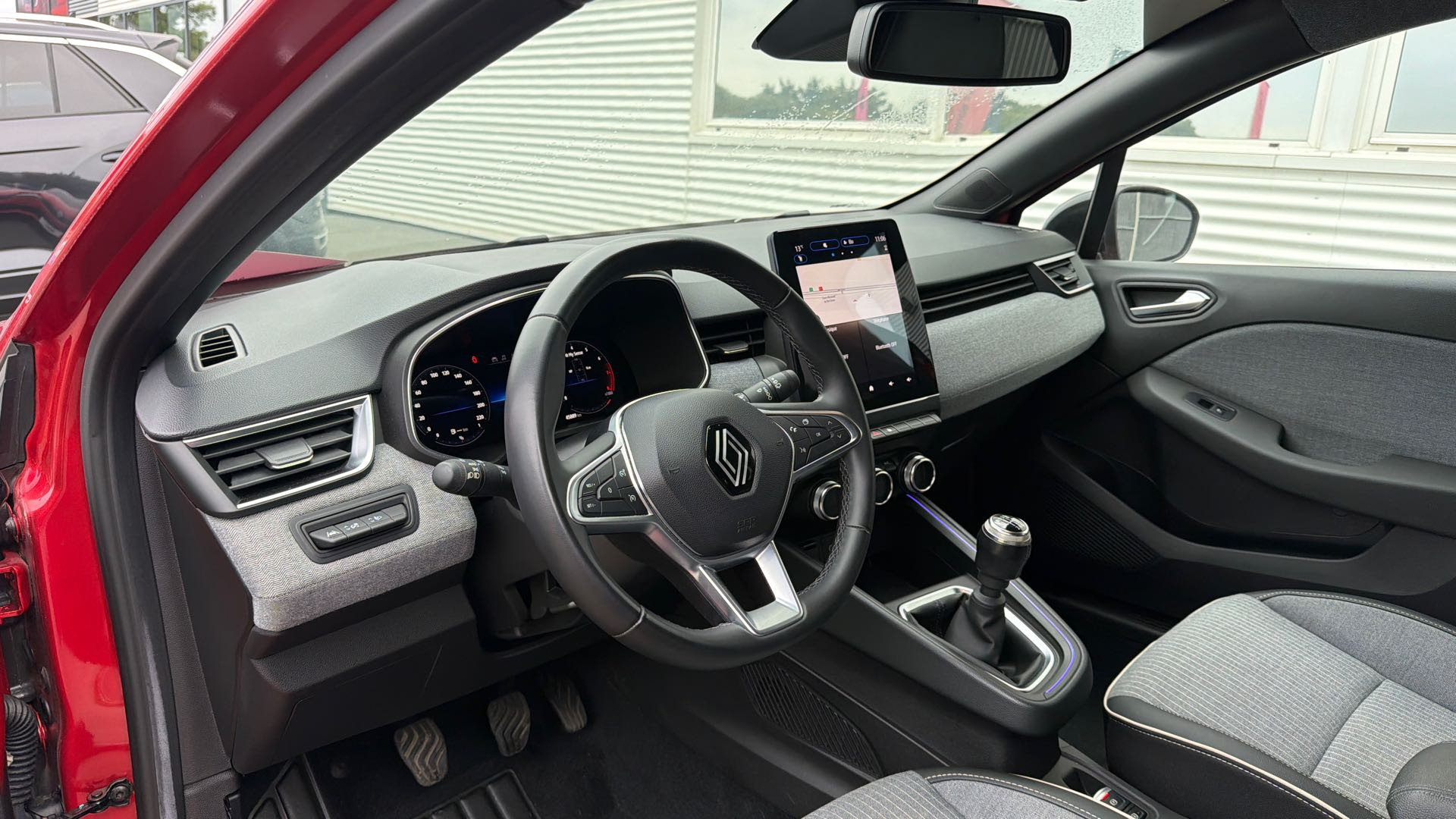 Vente en ligne Renault Clio 5 Clio TCe 90 au prix de 14 990 €