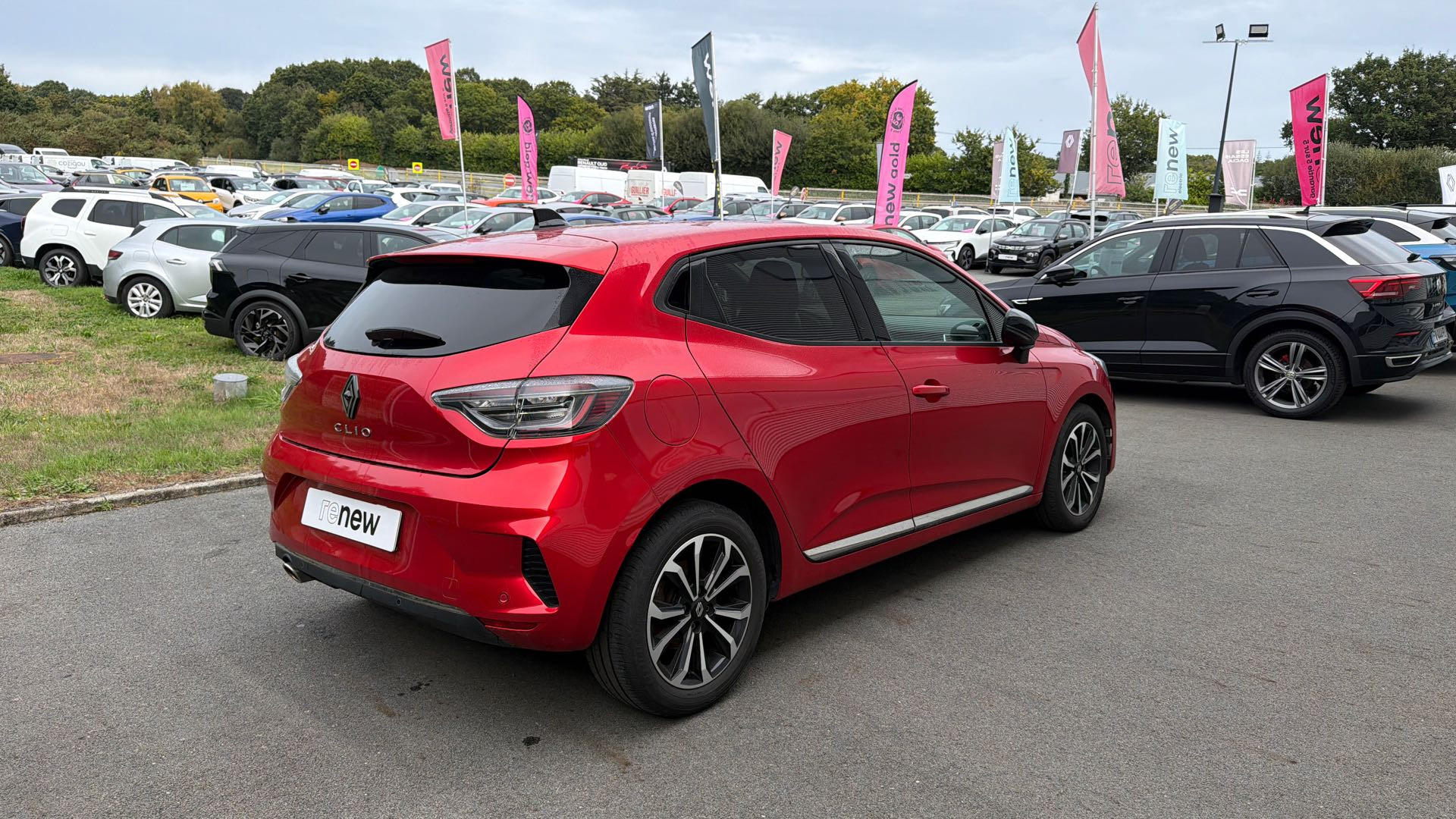Vente en ligne Renault Clio 5 Clio TCe 90 au prix de 14 990 €