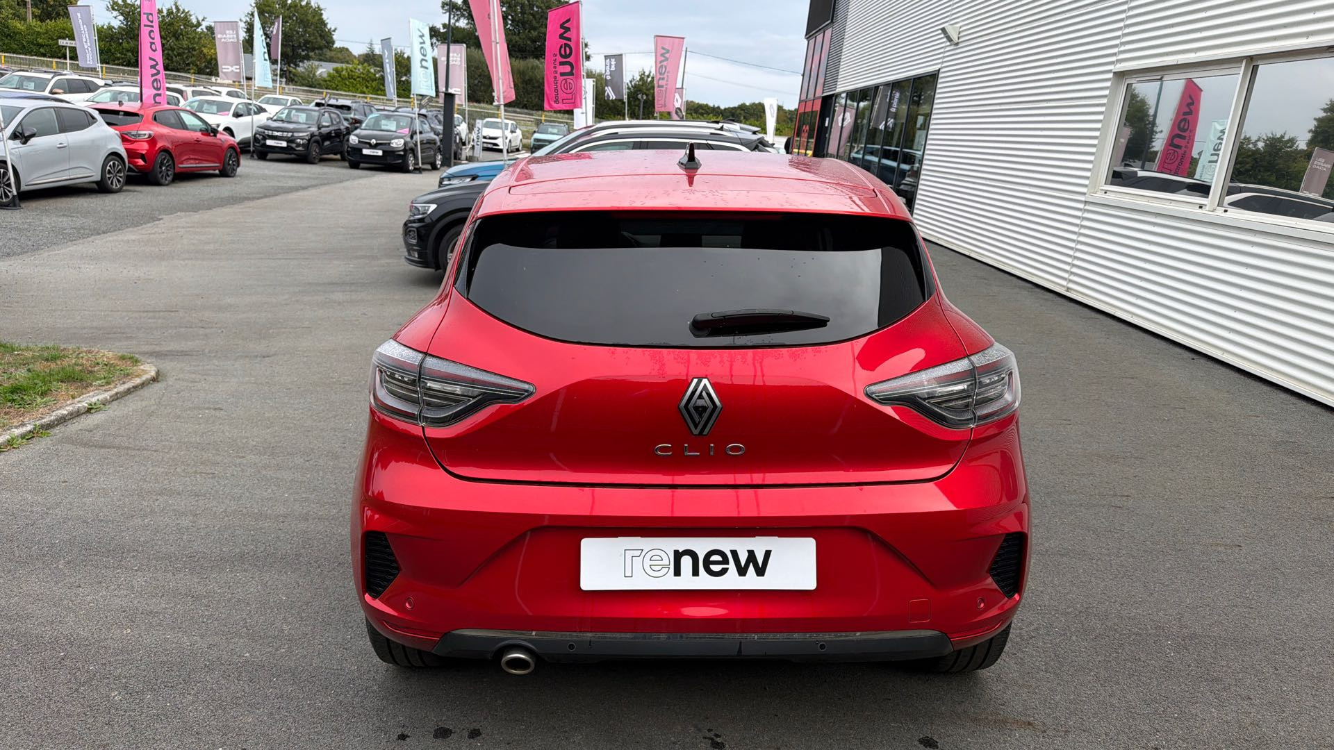 Vente en ligne Renault Clio 5 Clio TCe 90 au prix de 14 990 €