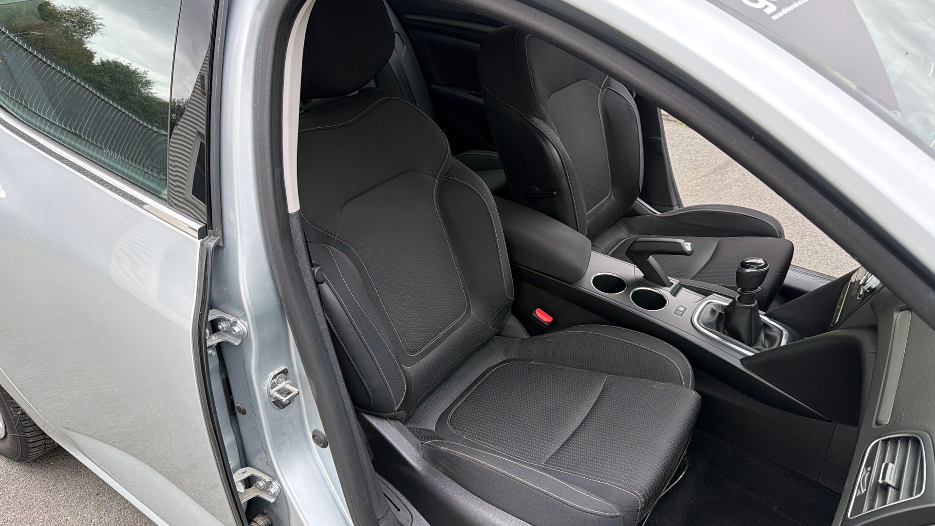 Vente en ligne Renault Megane 4 Mégane IV Berline Blue dCi 115 - 21B au prix de 14 790 €