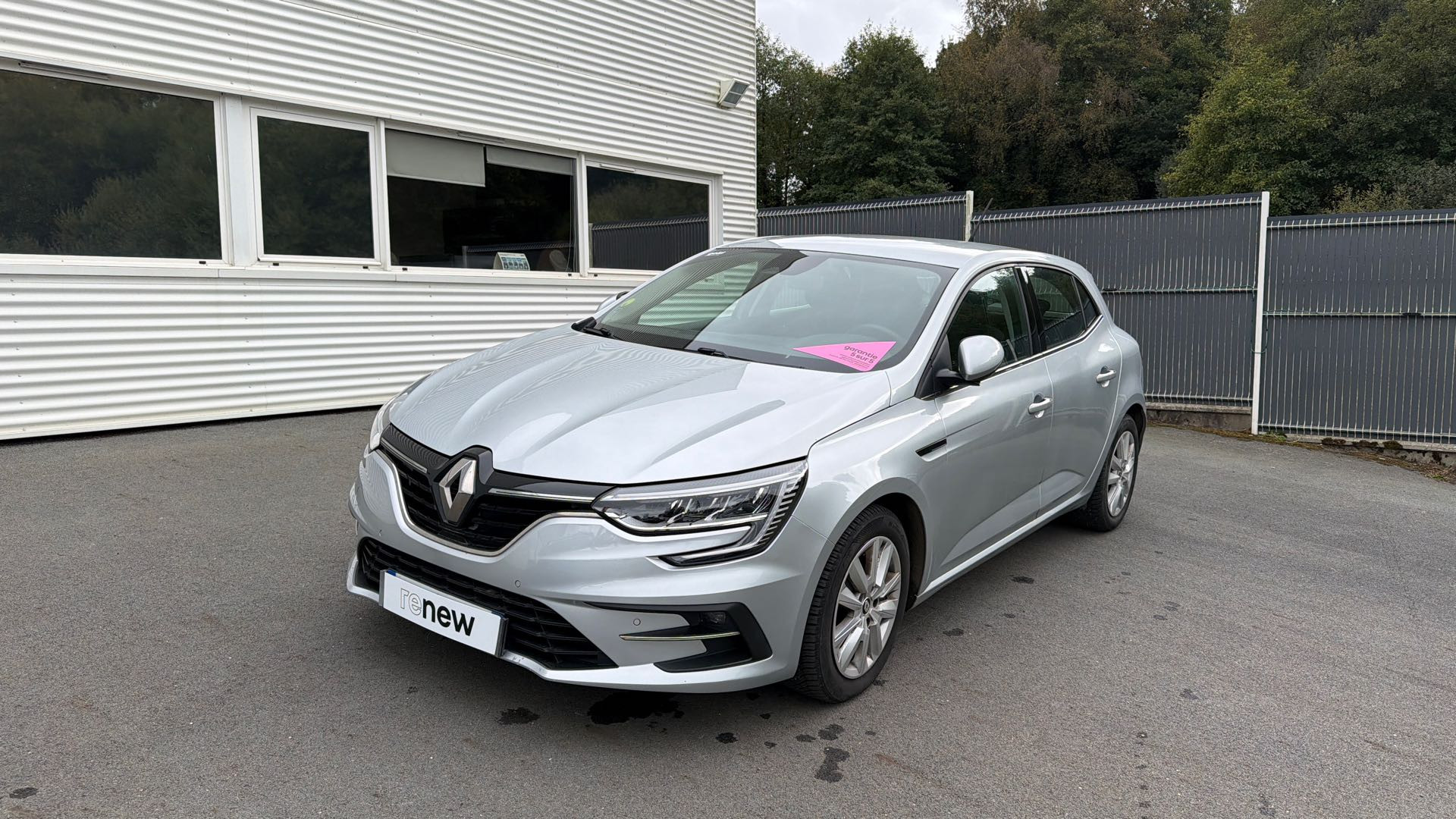Renault Megane 4 Mégane IV Berline Blue dCi 115 - 21B occasion de 2021 en vente à Guingamp