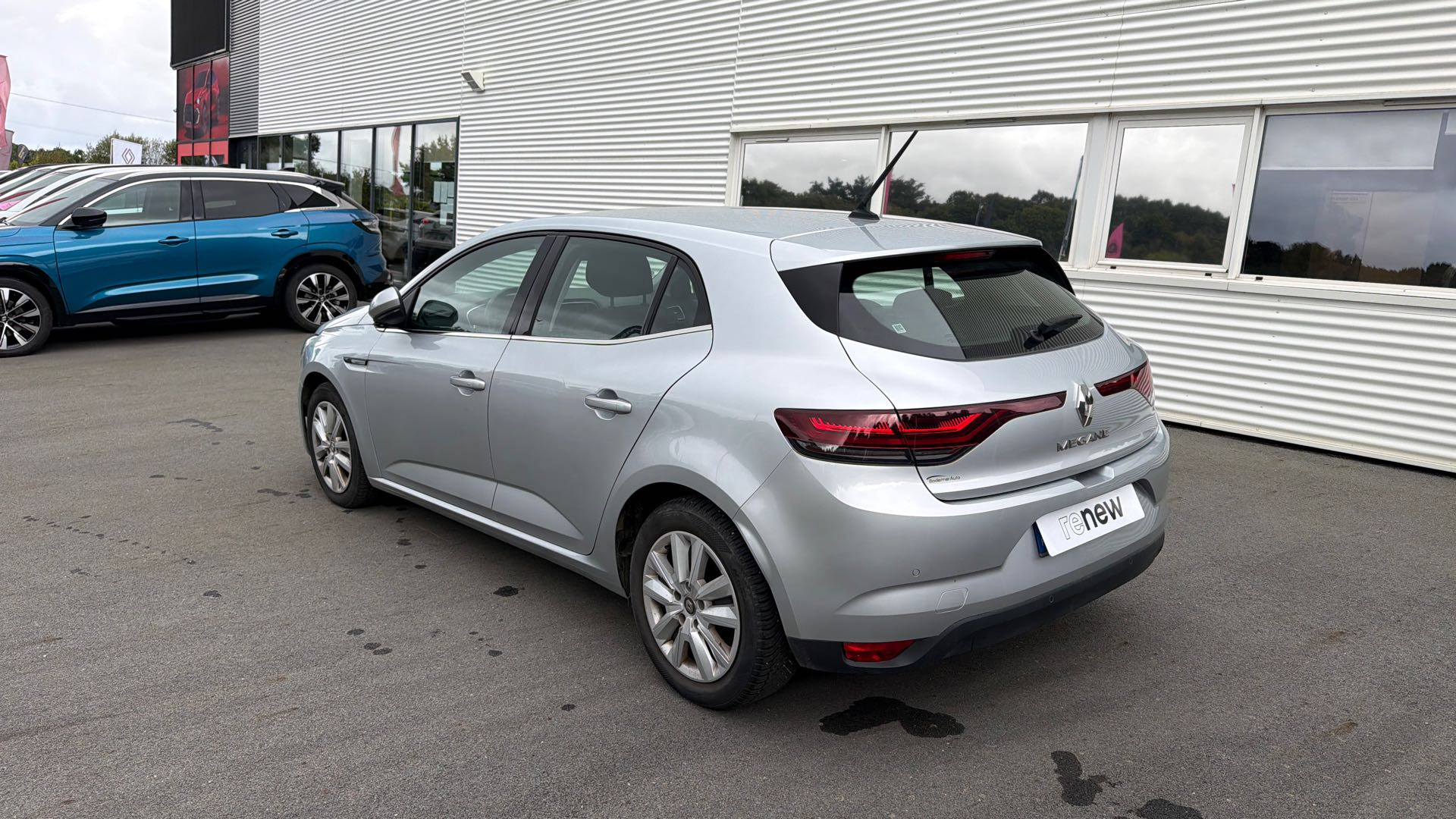 Vente en ligne Renault Megane 4 Mégane IV Berline Blue dCi 115 - 21B au prix de 14 790 €